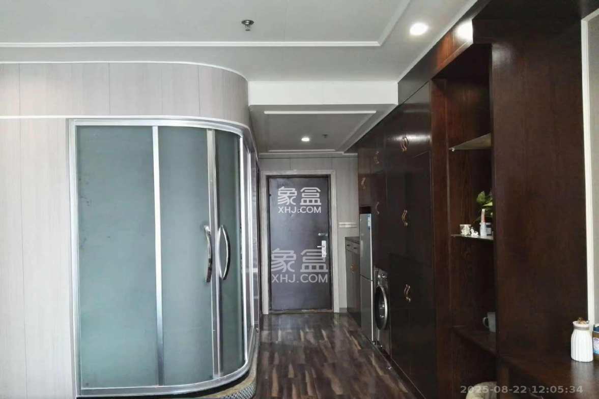 恒泰广场 1室1厅1卫 1700.0元/月 恒泰广场 1室1厅1卫 1700.0元/月室内图