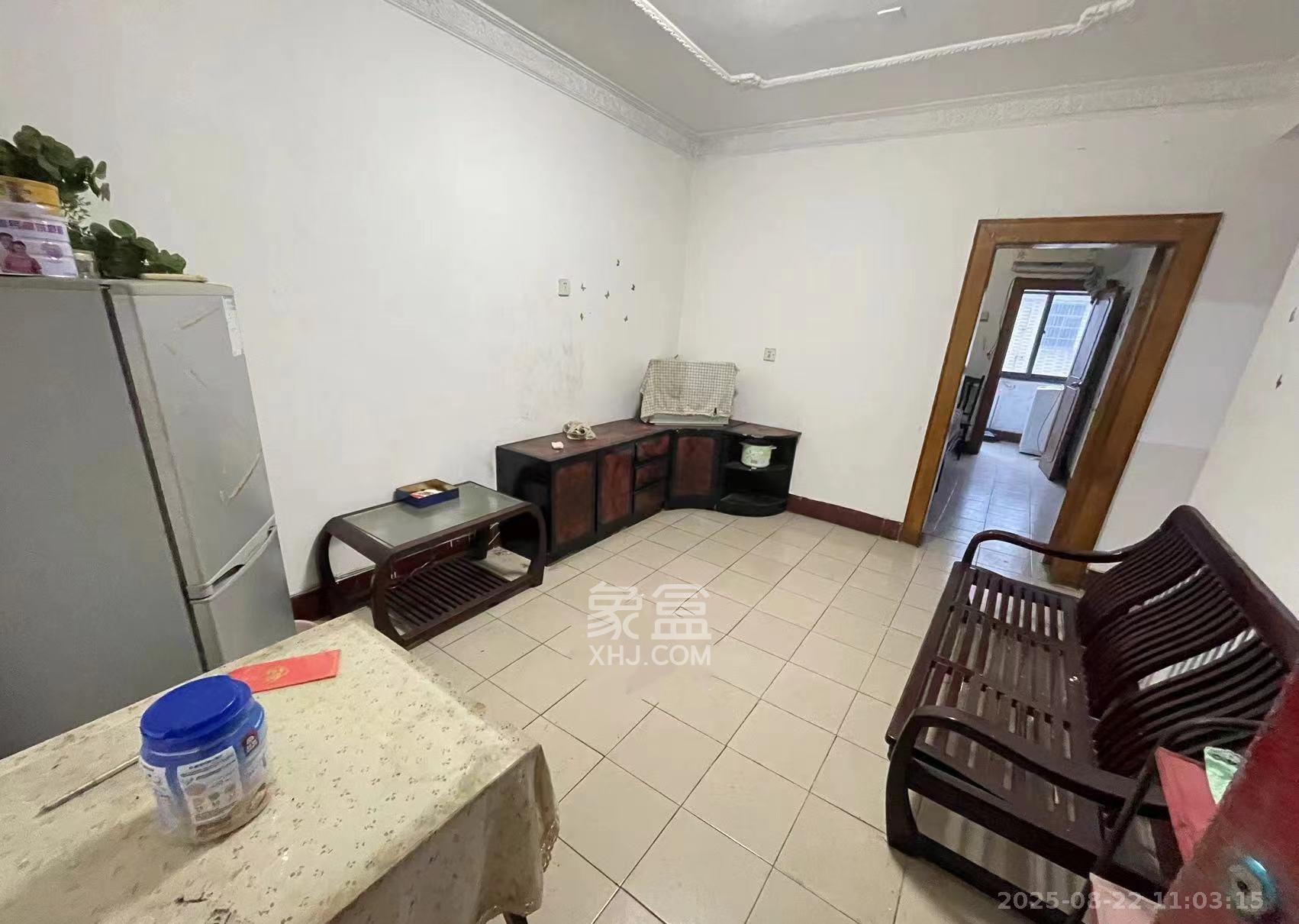 吉景小区 2室1厅1卫 1200.0元/月 吉景小区 2室1厅1卫 1200.0元/月室内图