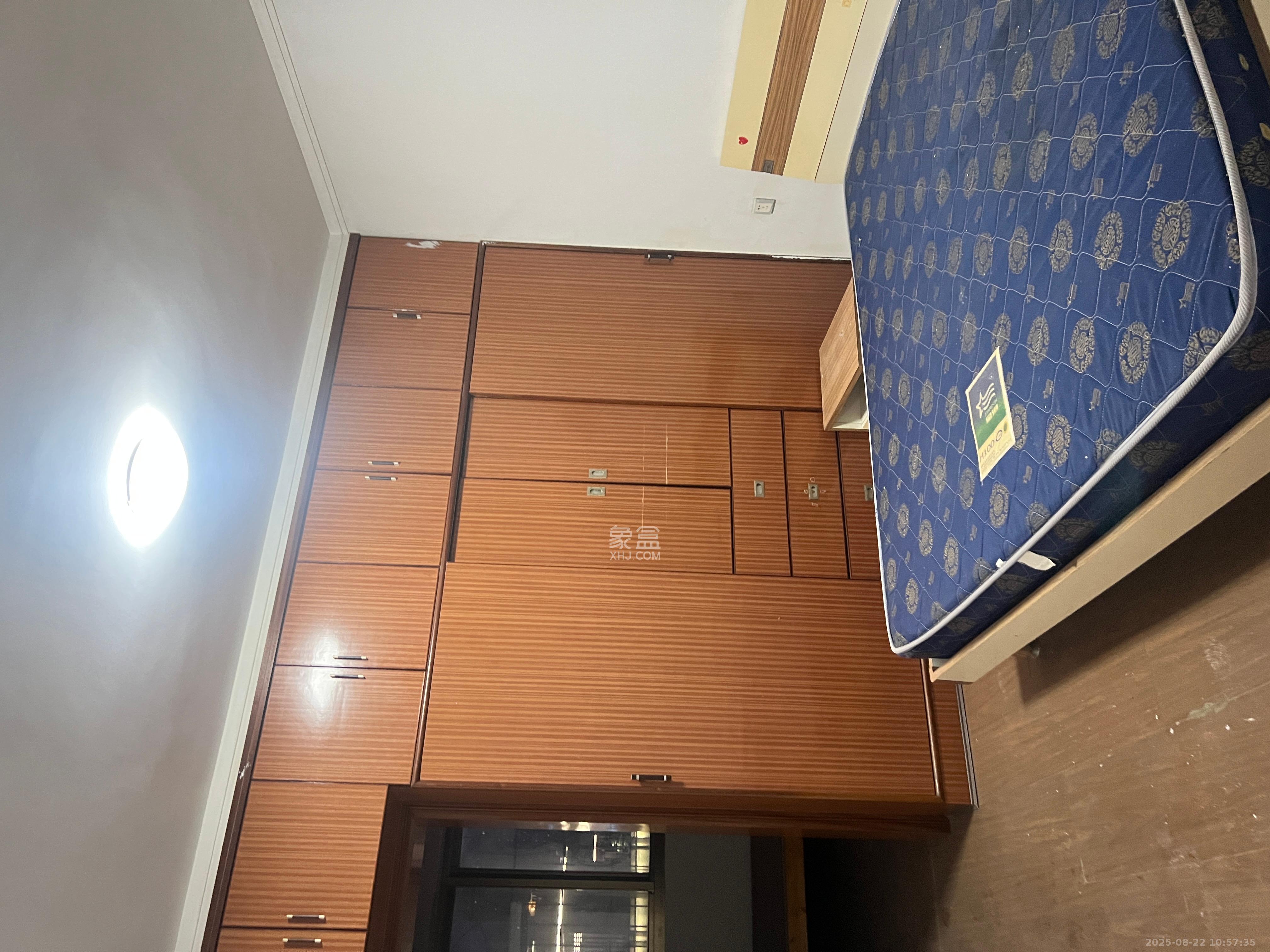 南大桥安居城(百姓市场) 3室2厅2卫 1400.0元/月 南大桥安居城(百姓市场) 3室2厅2卫 1400.0元/月室内图