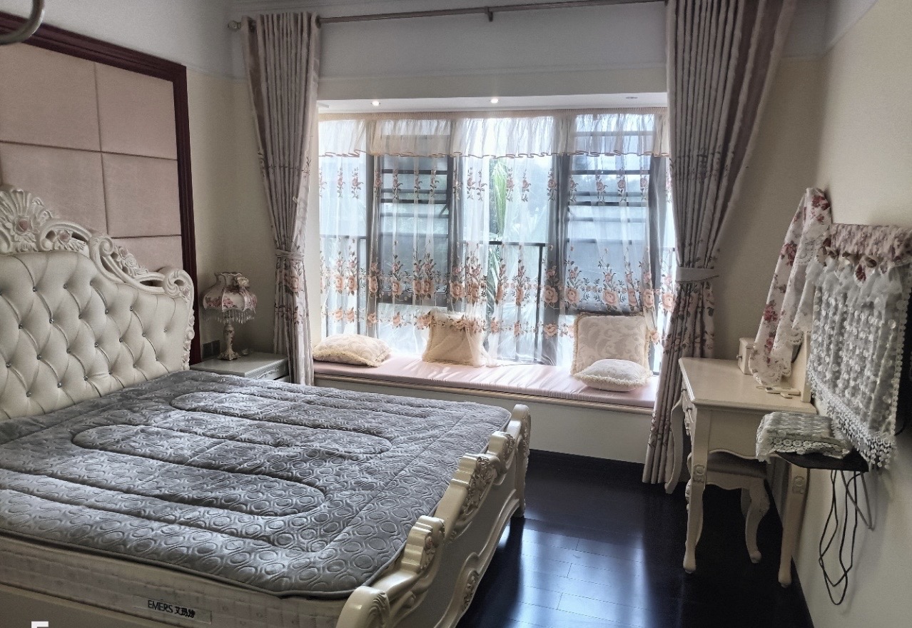 滨江海岸一期  3室2厅2卫   3800.00元/月户型图