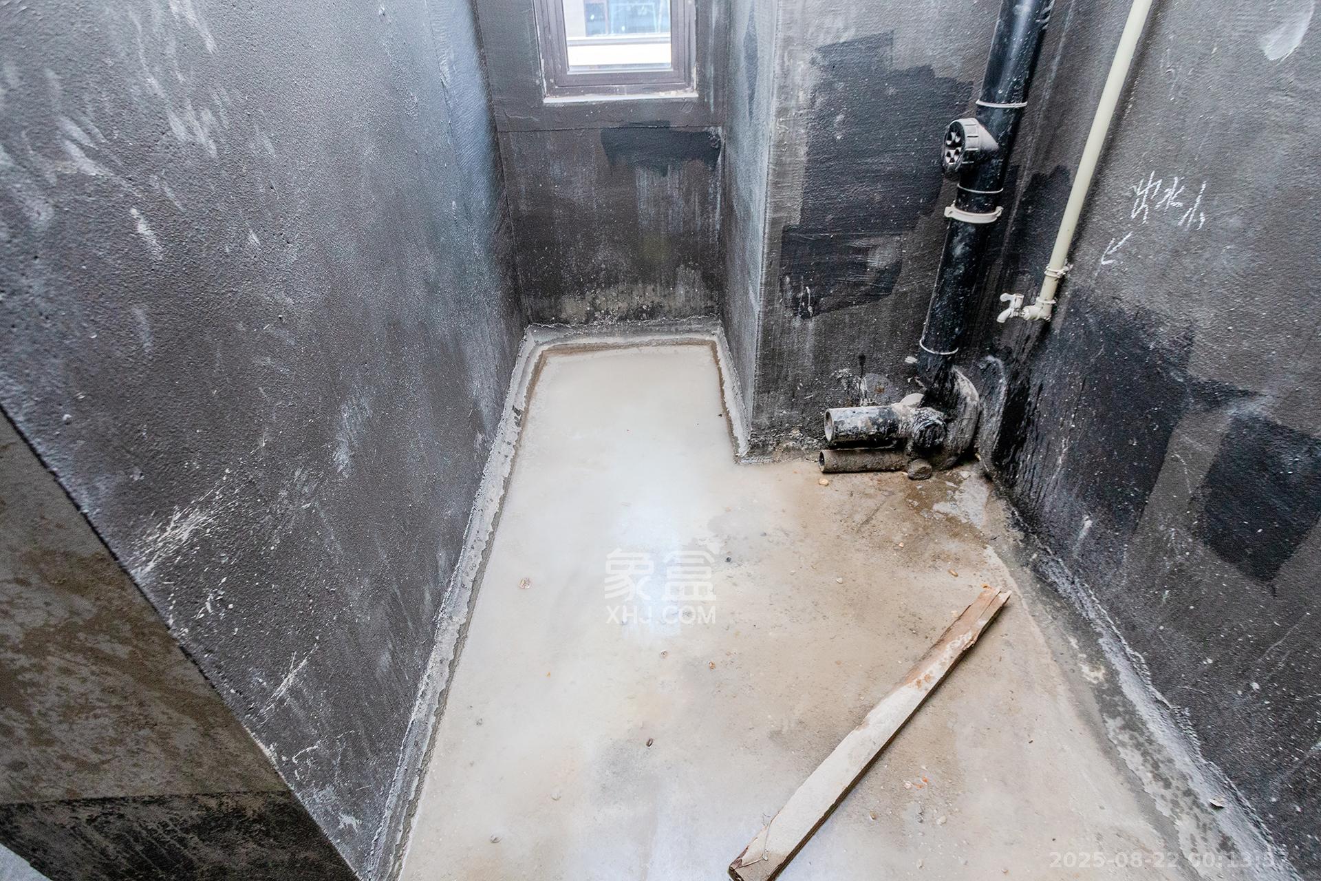 时代建发和著  6室2厅2卫    388.0万卫生间