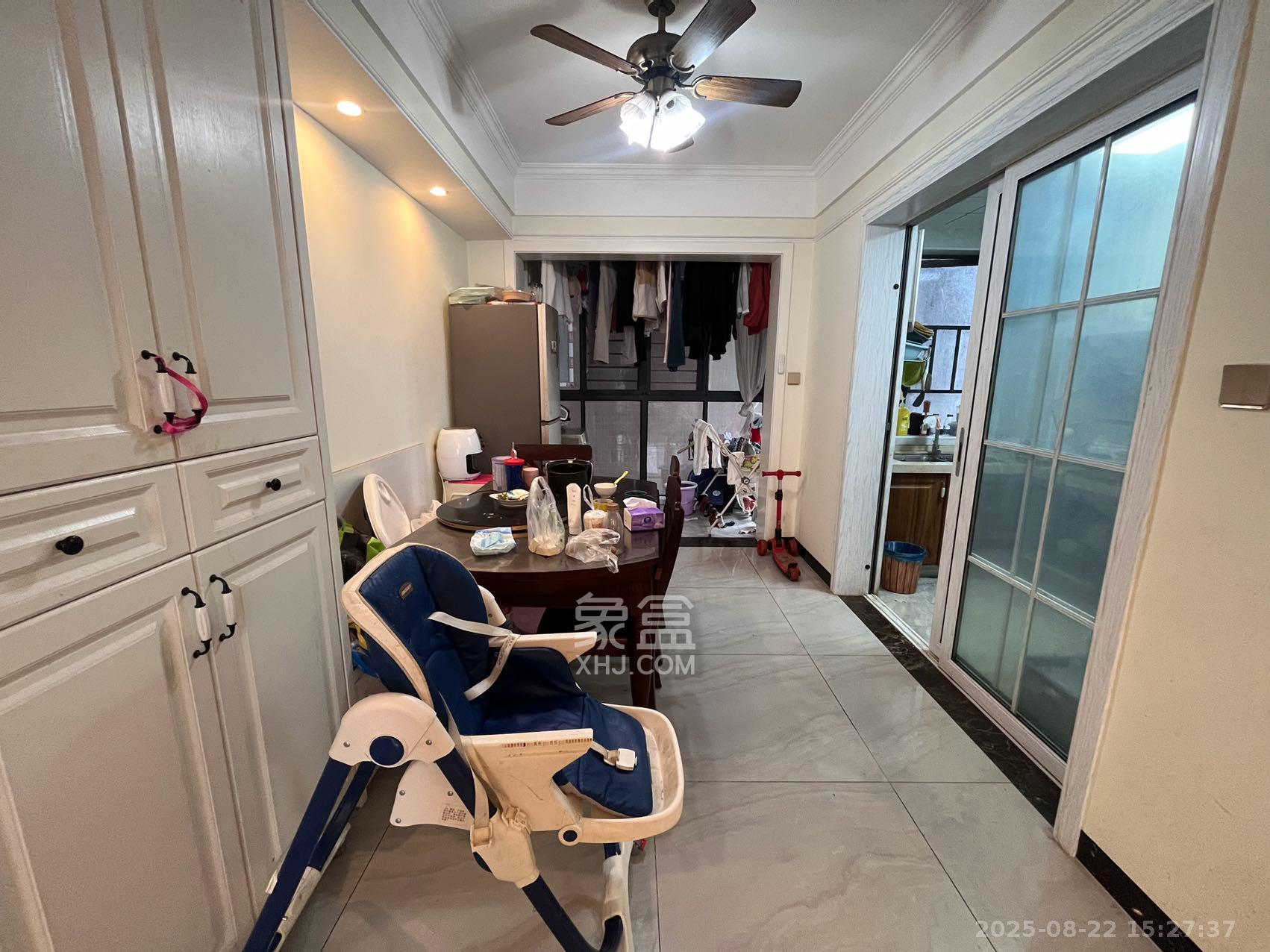 富春山 4室2厅2卫 2800.0元/月 富春山 4室2厅2卫 2800.0元/月室内图