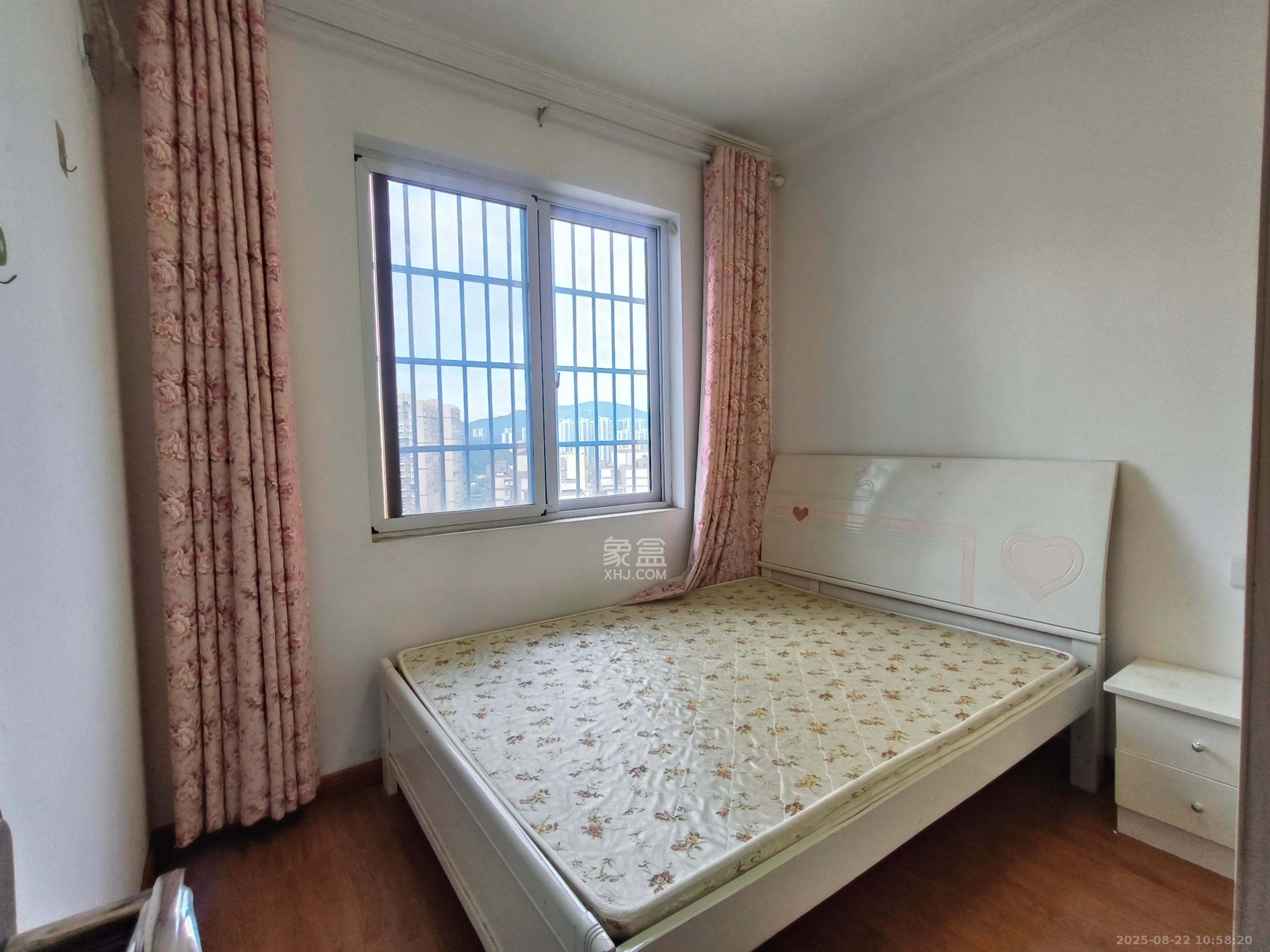 谷山庭院二期  2室2厅1卫    2100.0元/月 谷山庭院二期  2室2厅1卫    2100.0元/月室内图