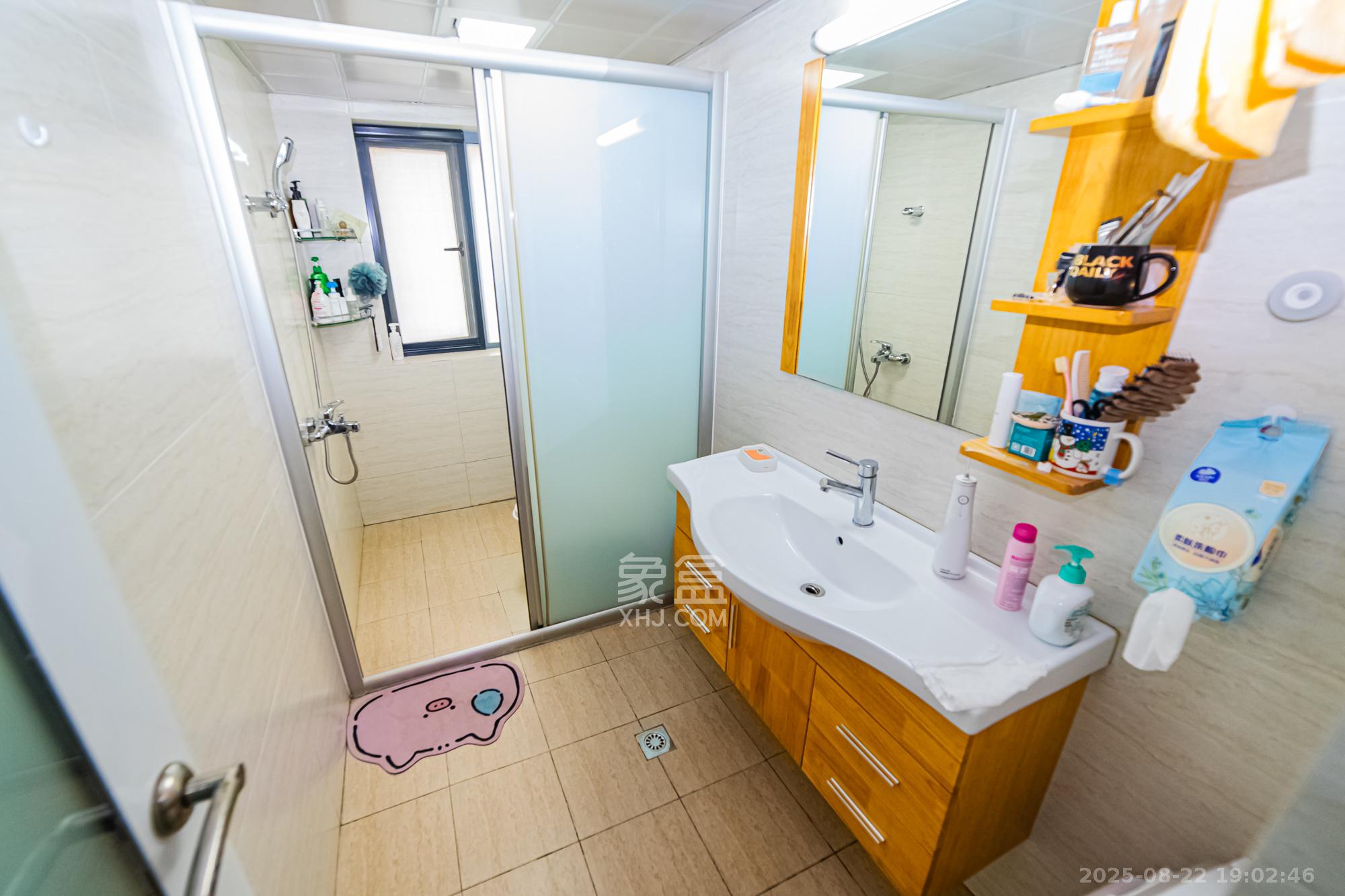 滨江君悦香邸  3室1厅1卫    97.0万卫生间