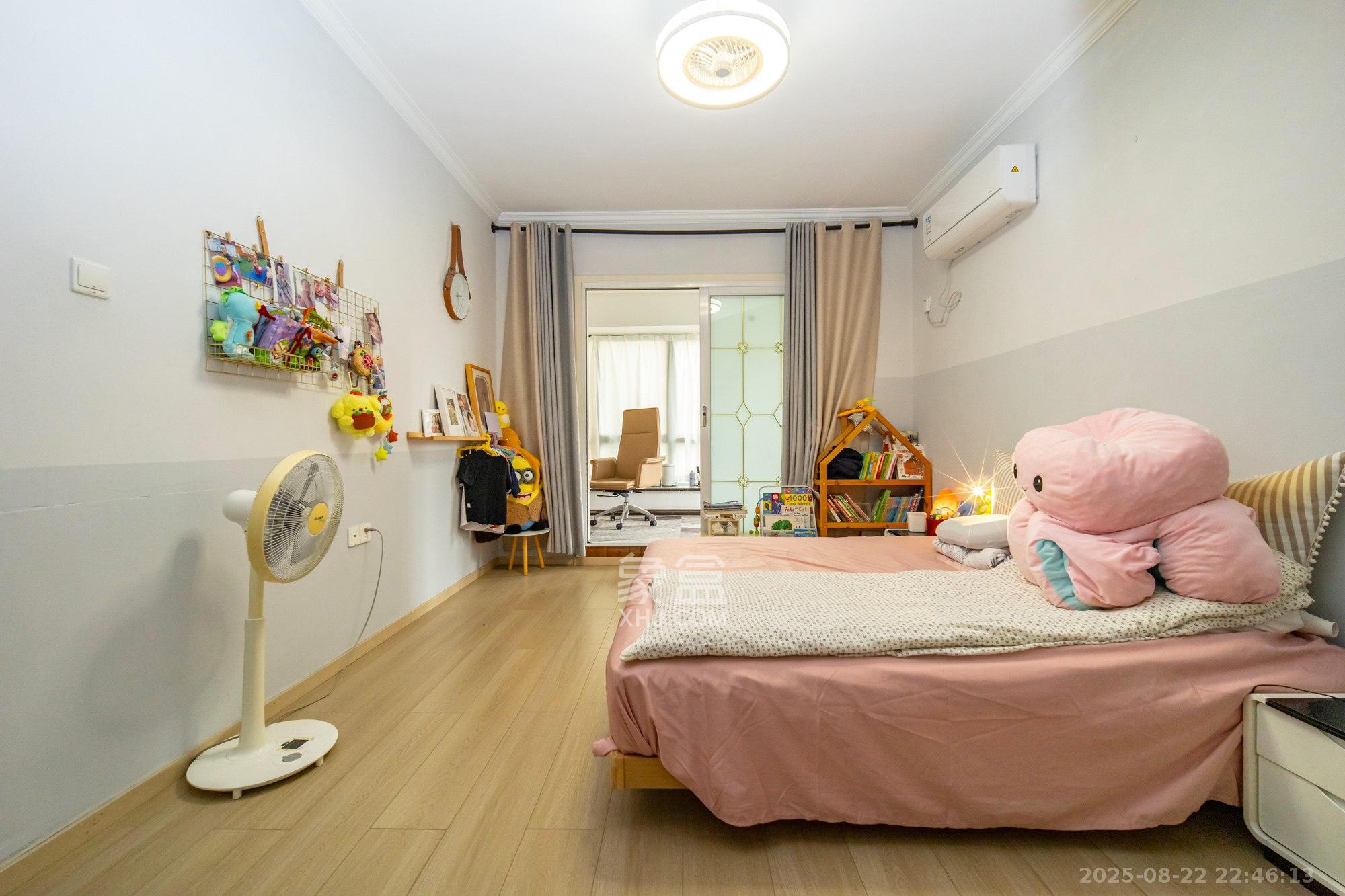 明城公寓 4室2厅2卫 89.8万 明城公寓 4室2厅2卫 89.8万卧室