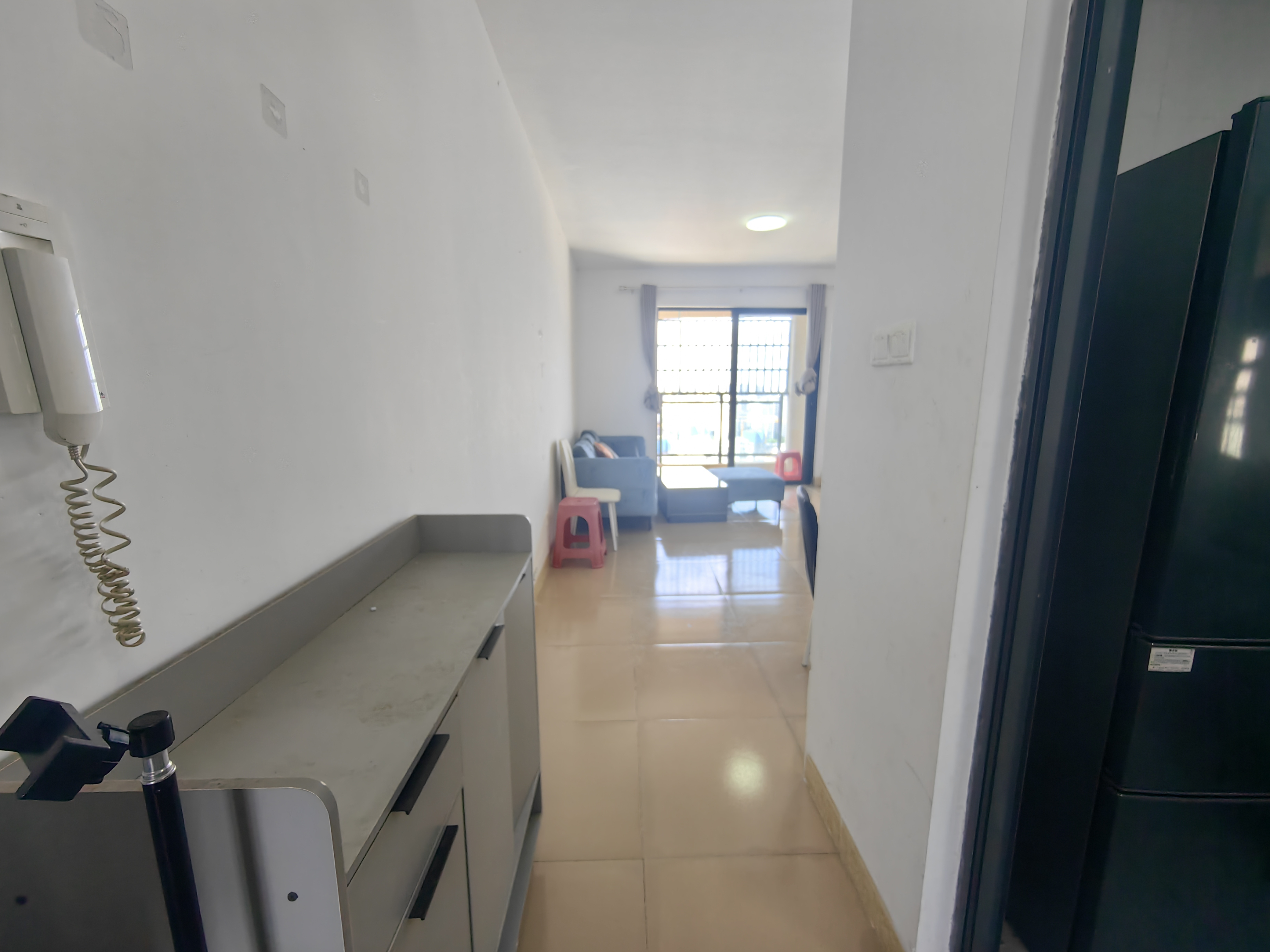 冠盛天泽园 2室2厅1卫 2400.0元/月 冠盛天泽园 2室2厅1卫 2400.0元/月室内图