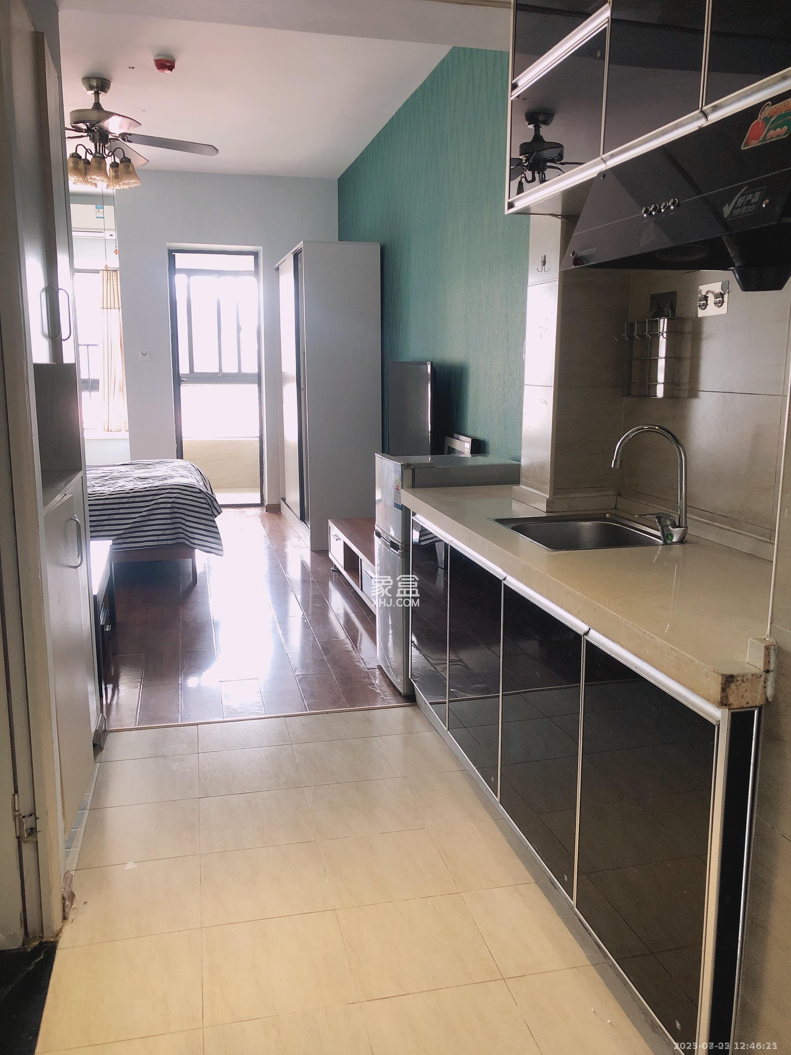 上峰苑(兰亭玥岛)  1室1厅1卫    1400.0元/月 上峰苑(兰亭玥岛)  1室1厅1卫    1400.0元/月室内图