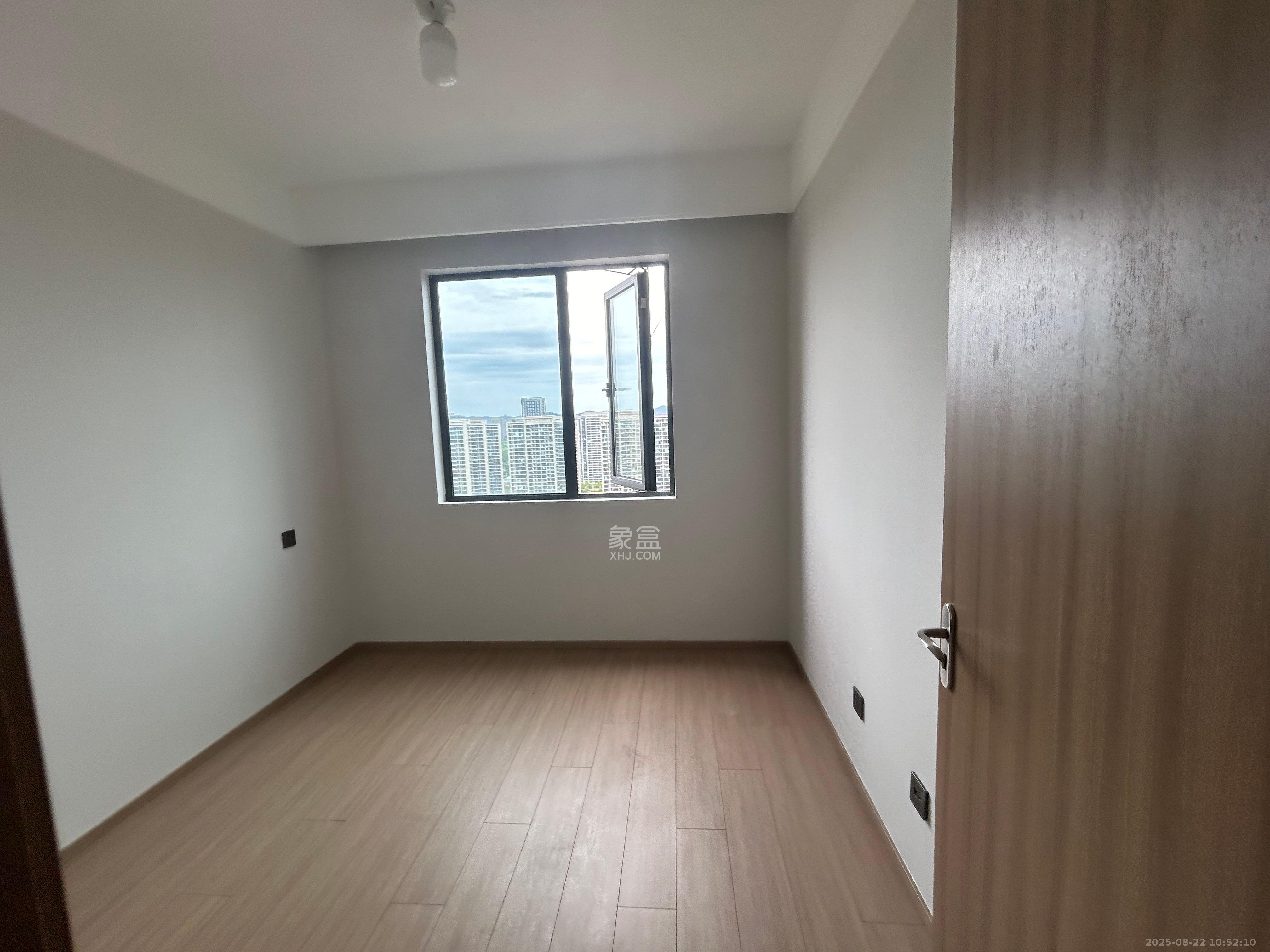 华润凯旋门二期 5室2厅2卫 5500.0元/月 华润凯旋门二期 5室2厅2卫 5500.0元/月室内图