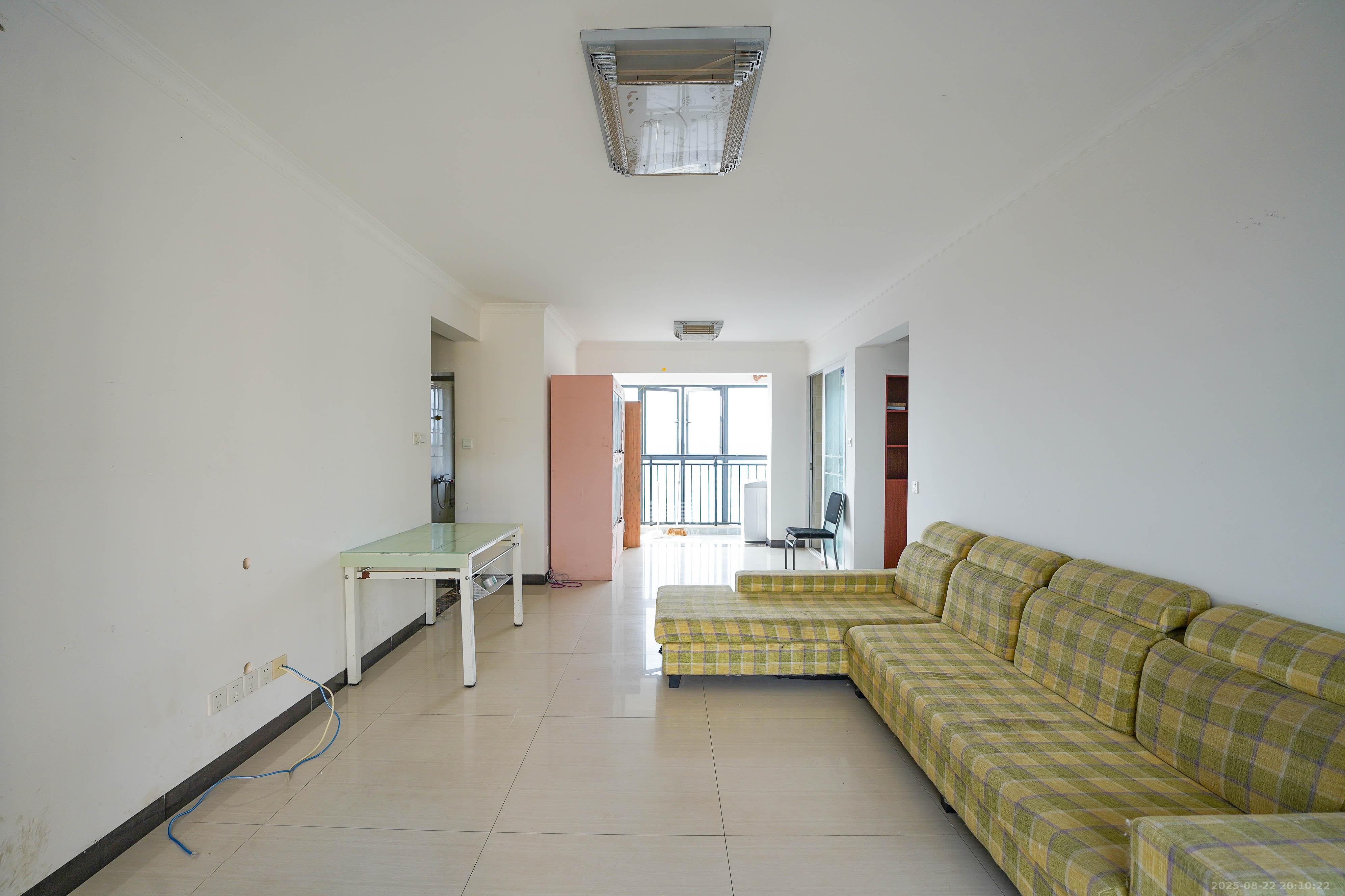 海伦堡爱ME城市 3室2厅2卫 85.8万 海伦堡爱ME城市 3室2厅2卫 85.8万客厅