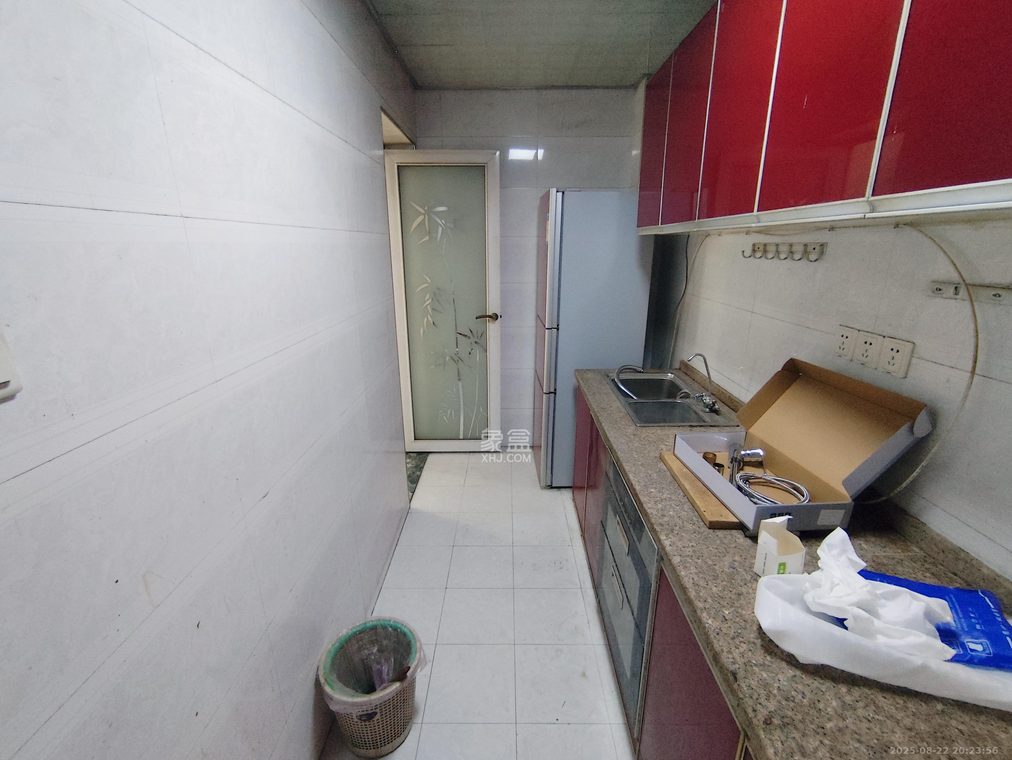 旭辉华庭  3室2厅1卫    1700.0元/月 旭辉华庭  3室2厅1卫    1700.0元/月室内图