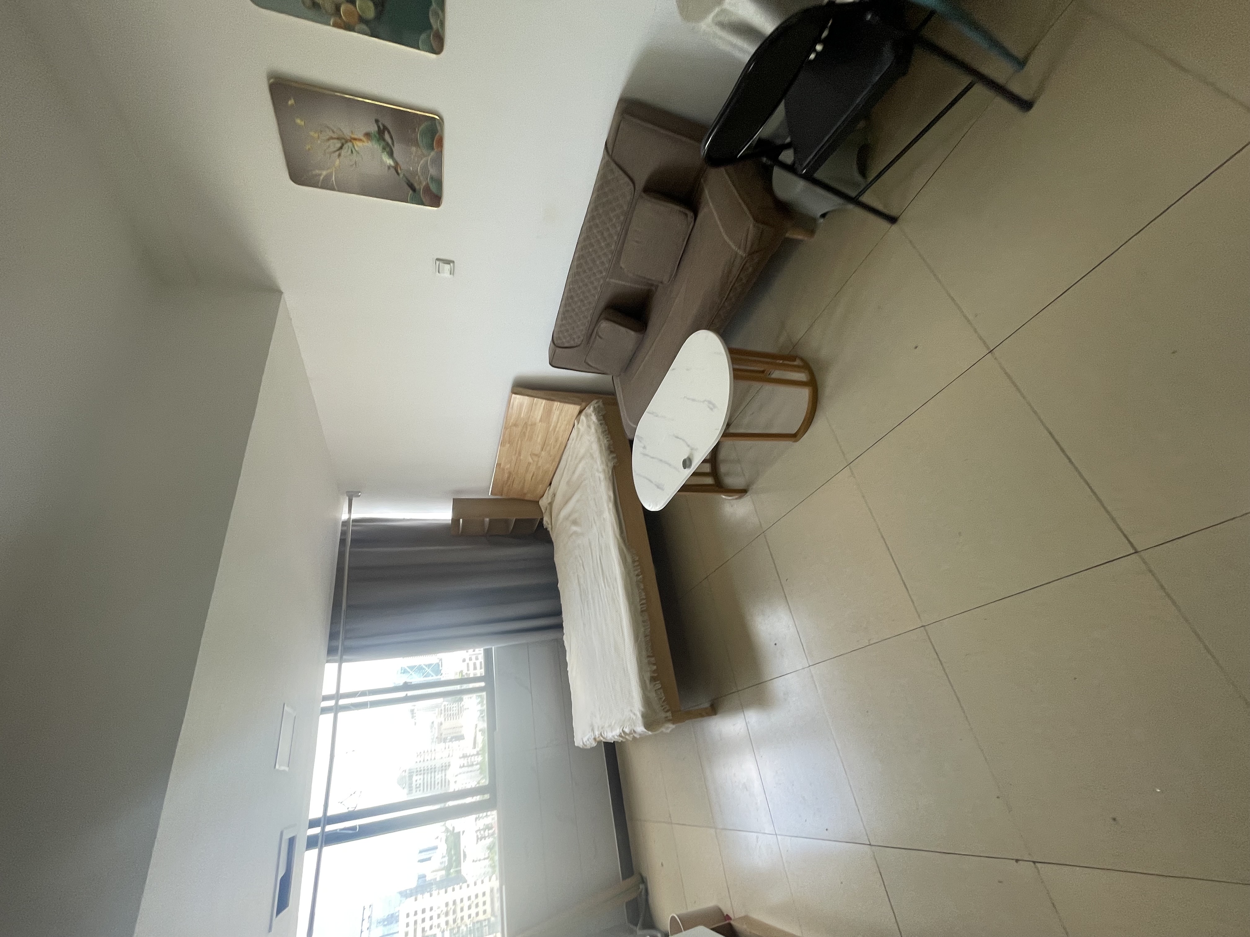 帝国大厦 1室1厅1卫 1400.0元/月 帝国大厦 1室1厅1卫 1400.0元/月室内图