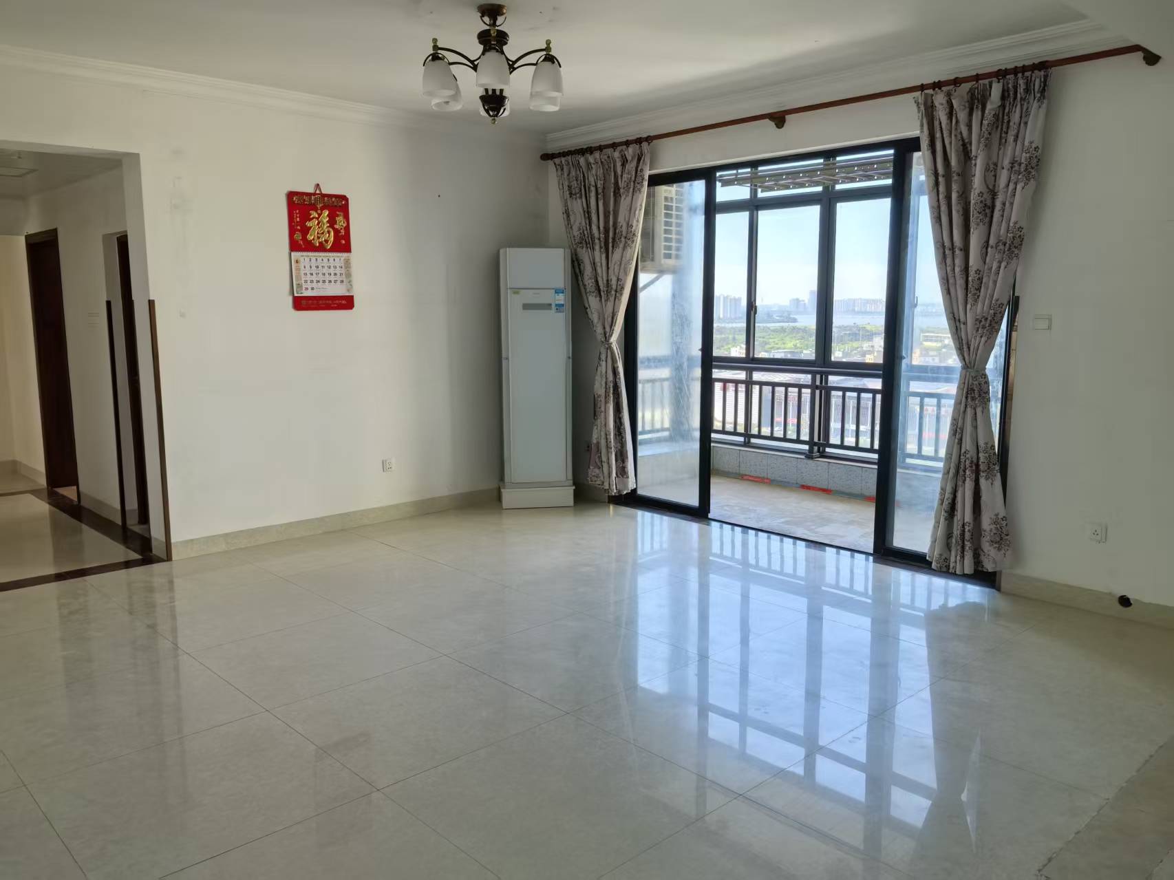 盛达景都一期 5室2厅2卫 4500.0元/月 盛达景都一期 5室2厅2卫 4500.0元/月室内图