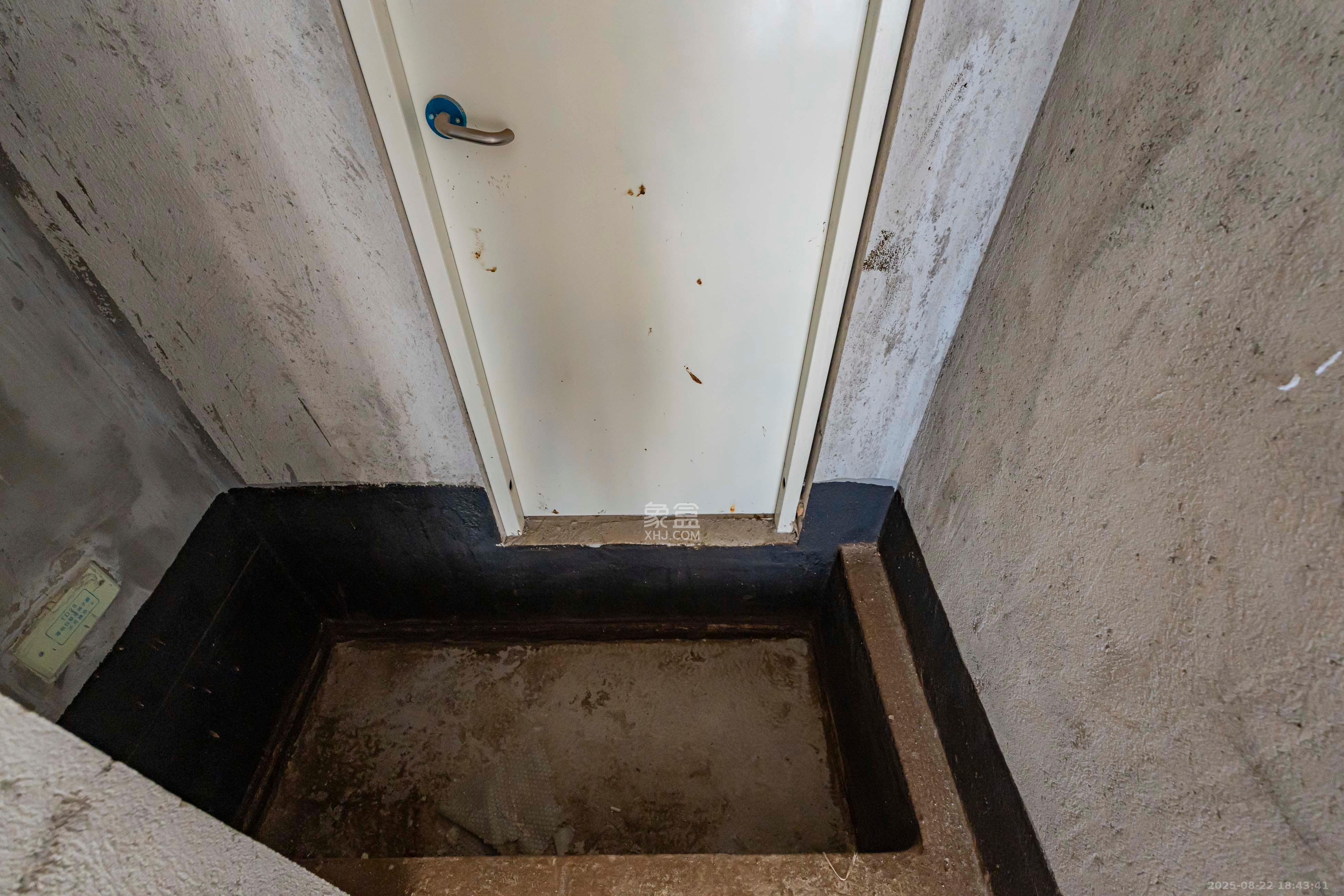 五矿沁园金城（春和景园）  4室2厅2卫    110.0万卫生间