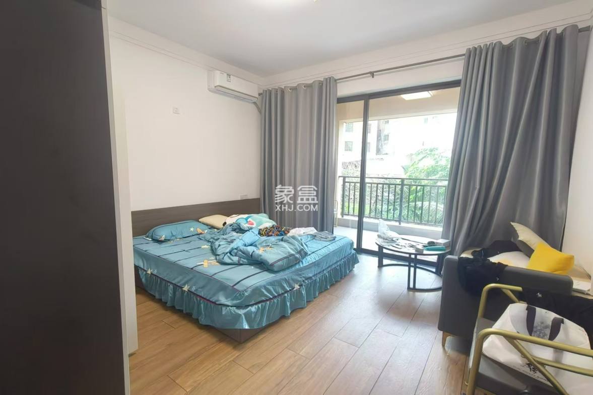 富力首府 3室2厅2卫 5500.0元/月 富力首府 3室2厅2卫 5500.0元/月室内图