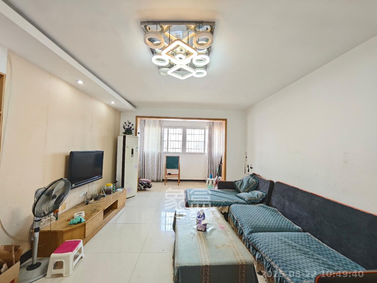 景环小区  3室2厅2卫   1600.00元/月室内图