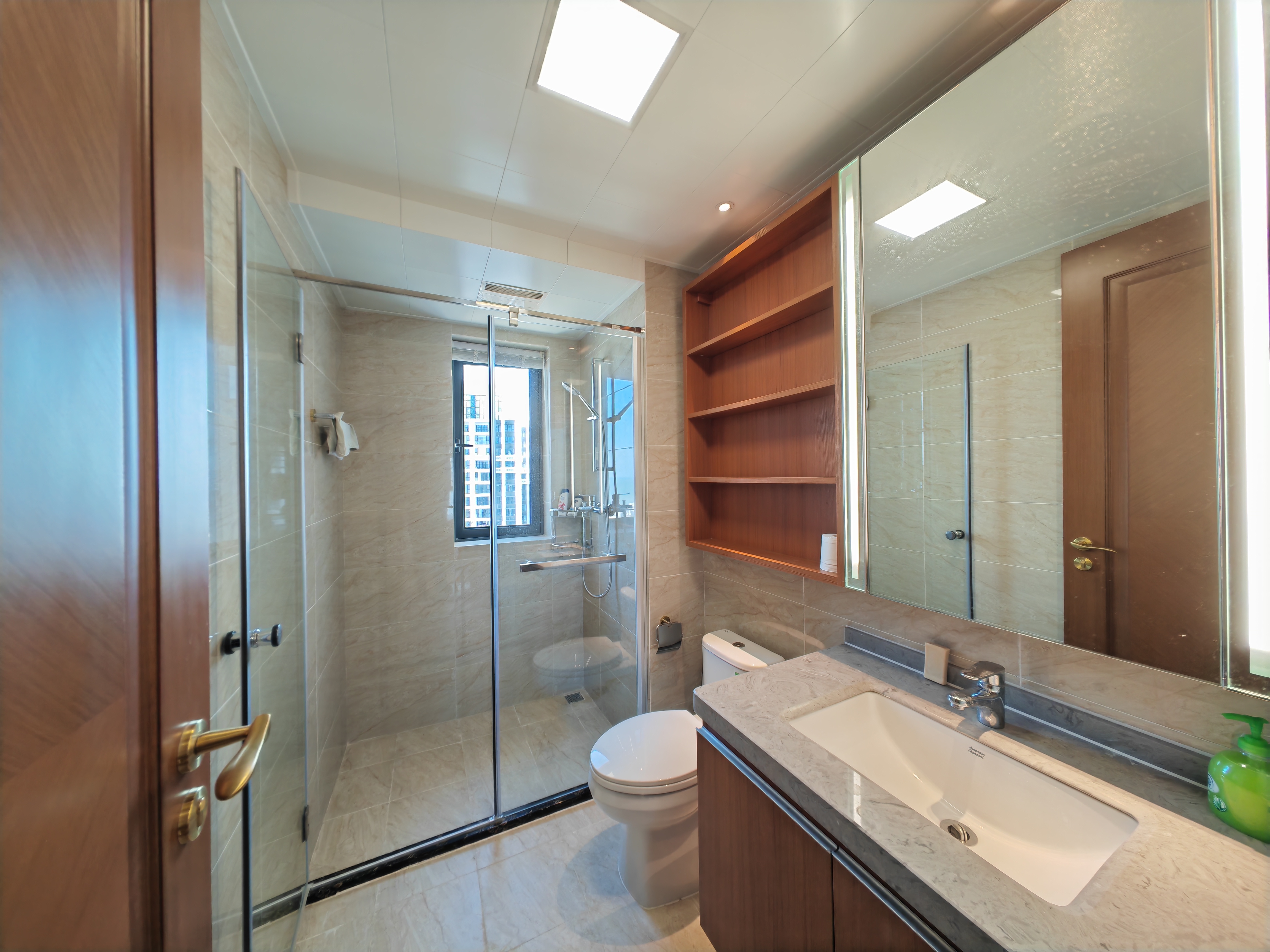 恒大美丽沙天珺湾 4室2厅2卫 5200.0元/月 恒大美丽沙天珺湾 4室2厅2卫 5200.0元/月室内图