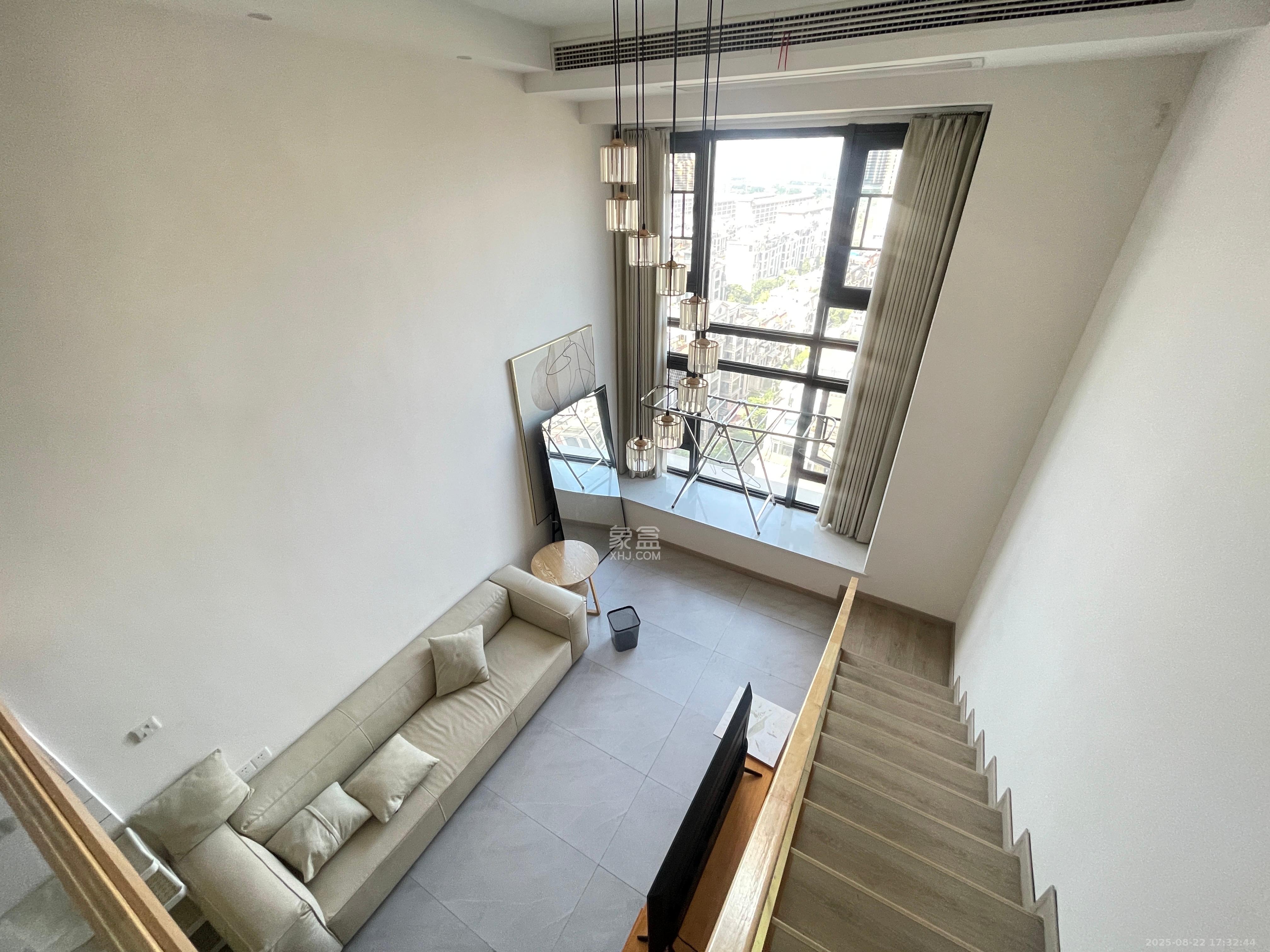 明昇壹城（明昇时代广场）三期  1室1厅1卫    2100.0元/月室内图