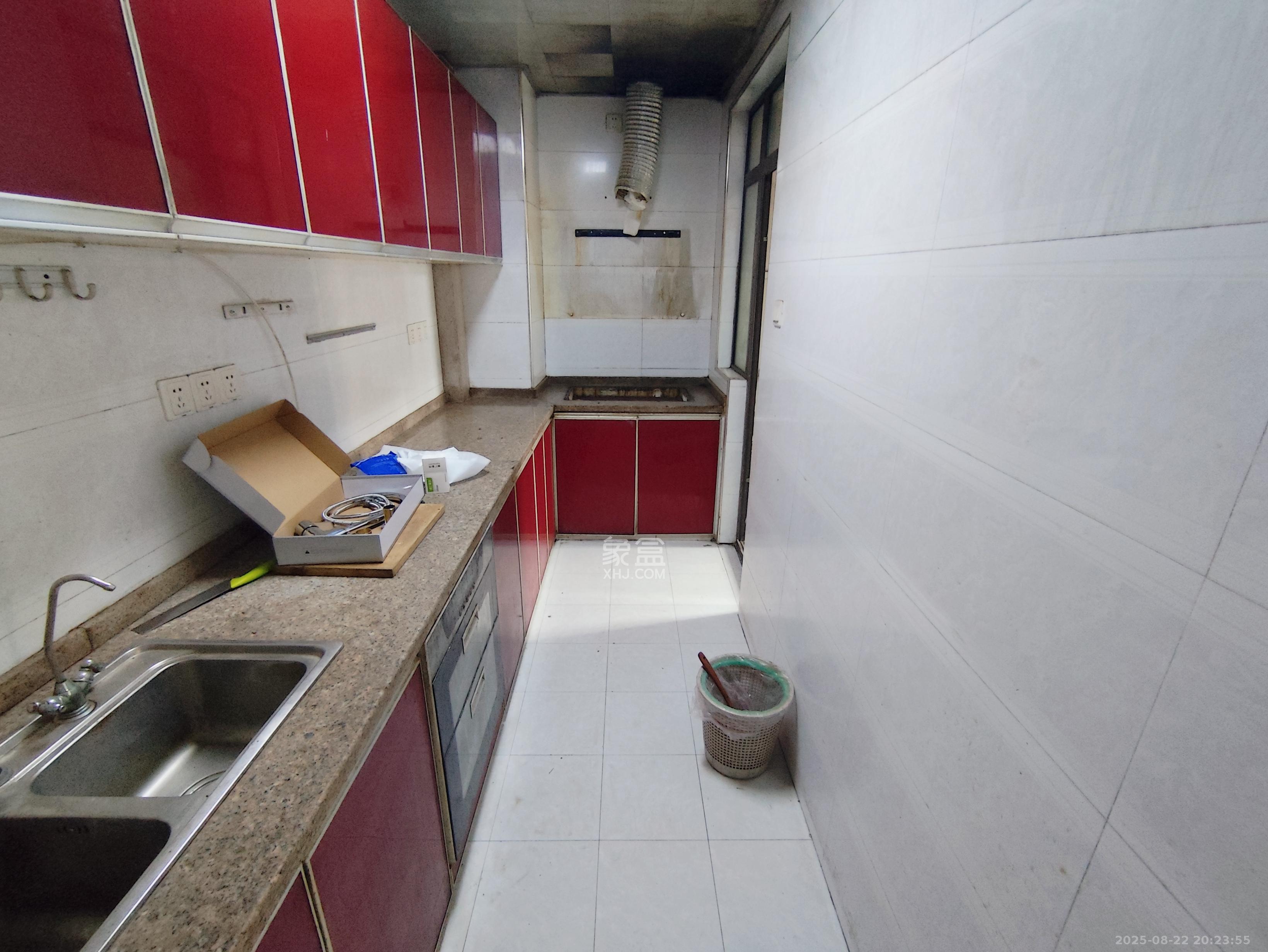 旭辉华庭  3室2厅1卫    1700.0元/月 旭辉华庭  3室2厅1卫    1700.0元/月室内图