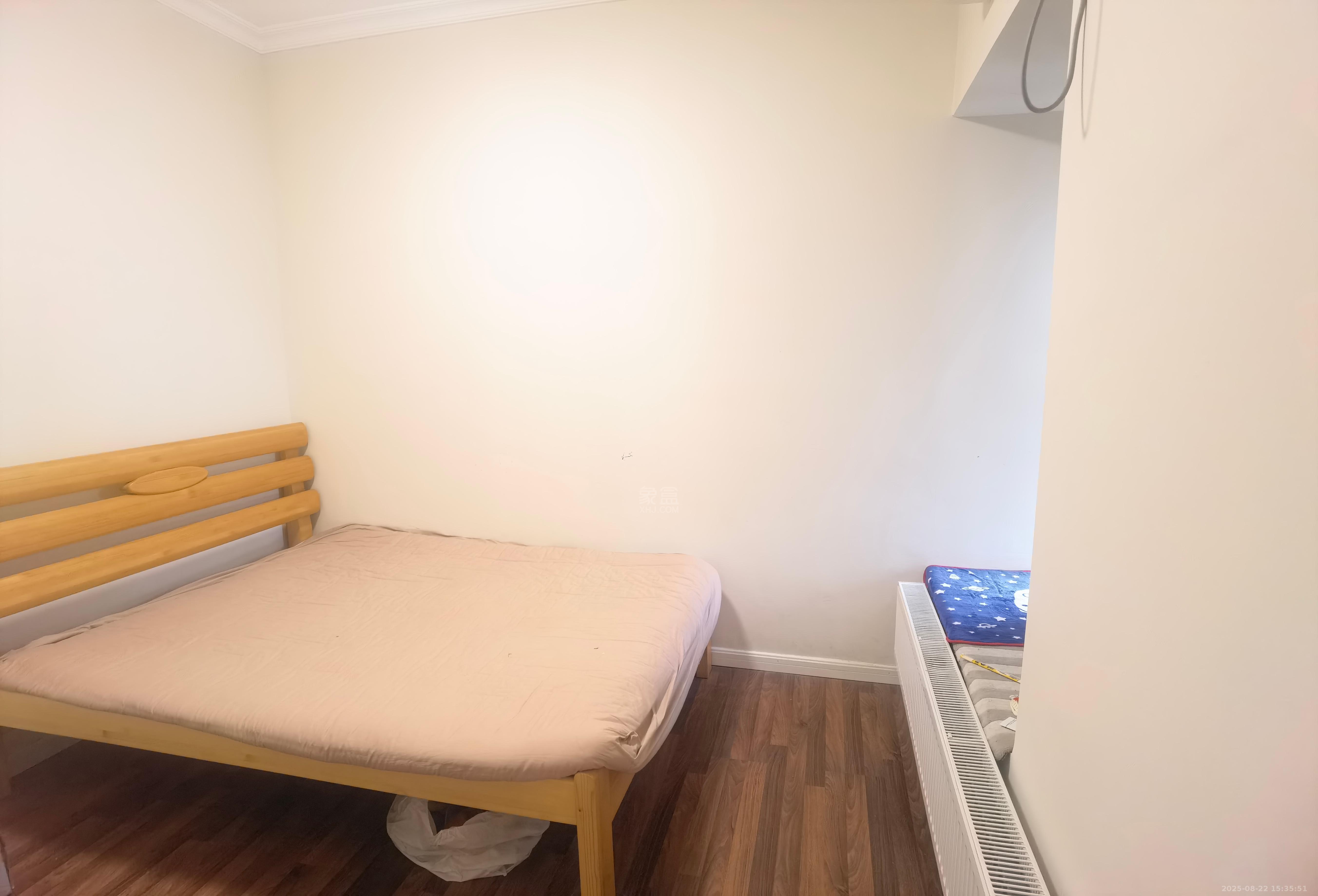 美的城三期 3室2厅1卫 2300.0元/月 美的城三期 3室2厅1卫 2300.0元/月室内图