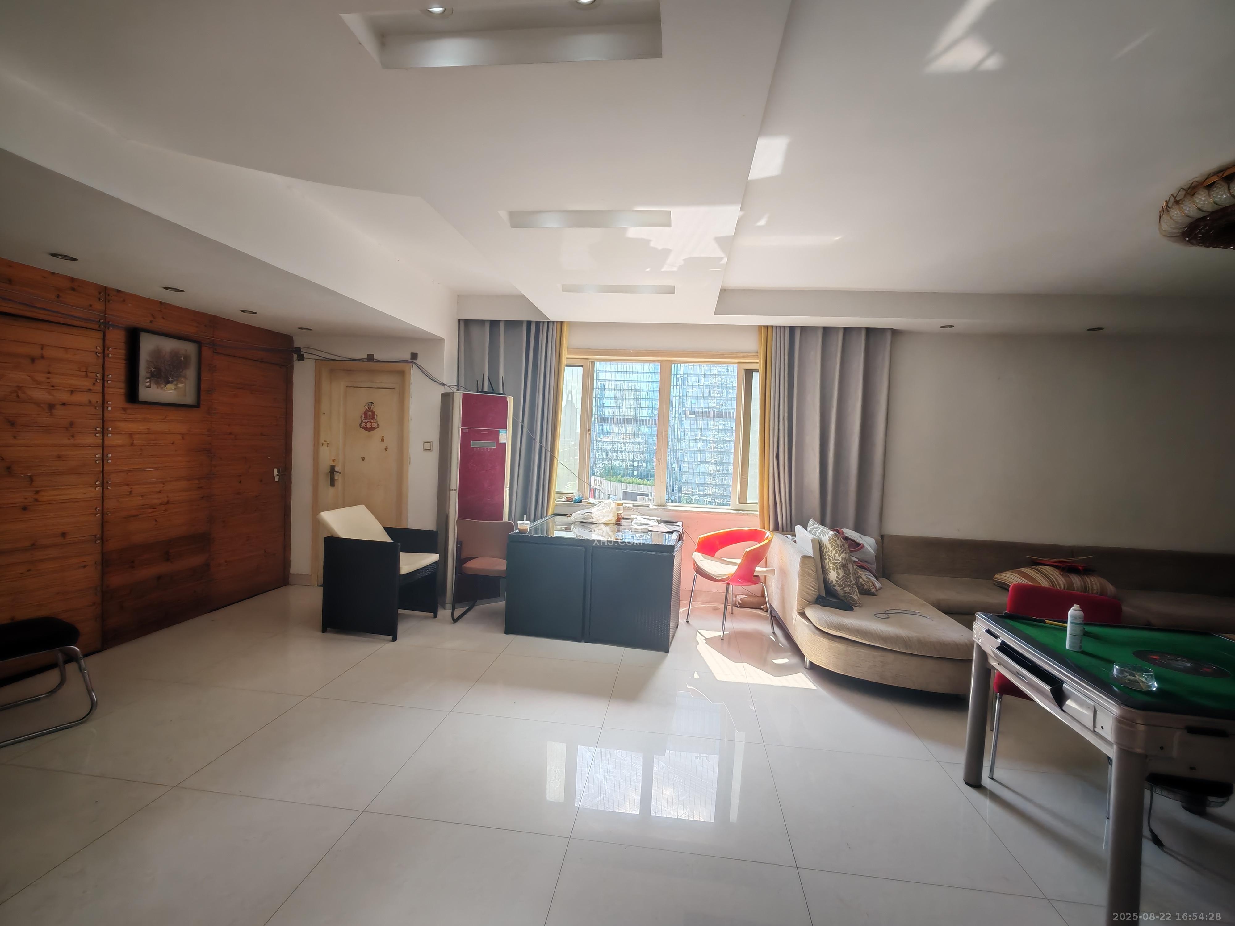 星蓝湾  4室2厅2卫    3400.0元/月 星蓝湾  4室2厅2卫    3400.0元/月室内图1