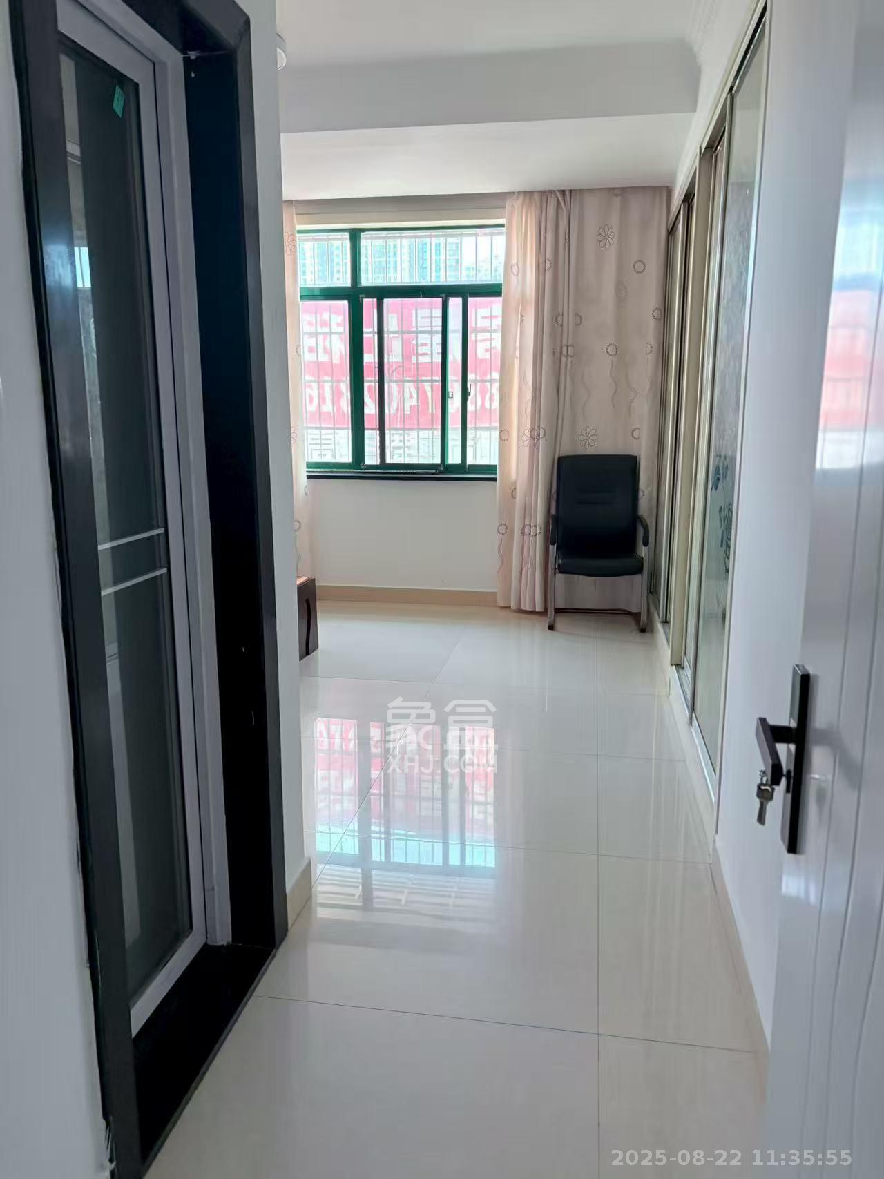 星沙国际物流园/泉星社区  3室2厅1卫    1800.0元/月室内图