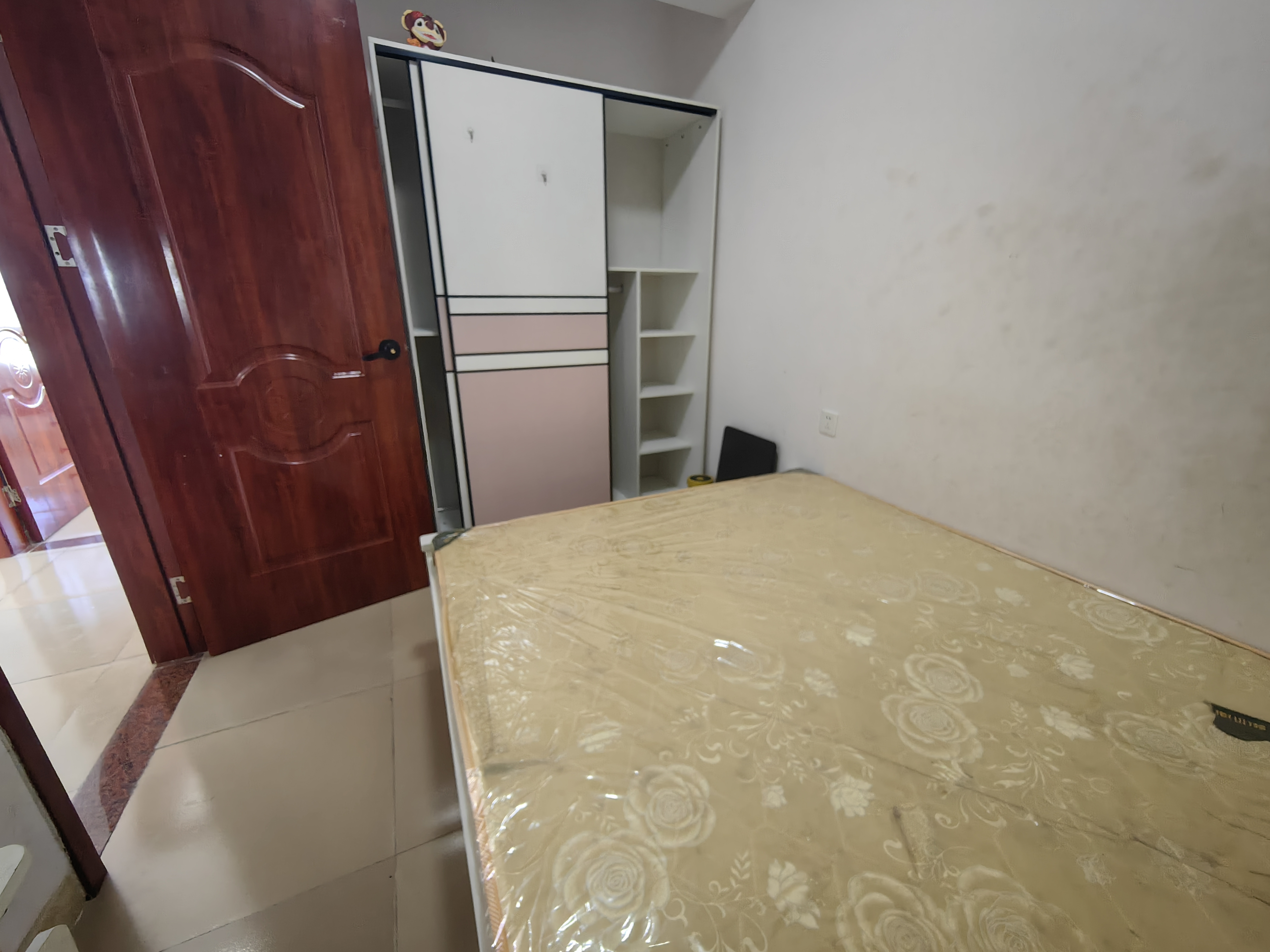 冠盛天泽园 2室2厅1卫 2400.0元/月 冠盛天泽园 2室2厅1卫 2400.0元/月室内图