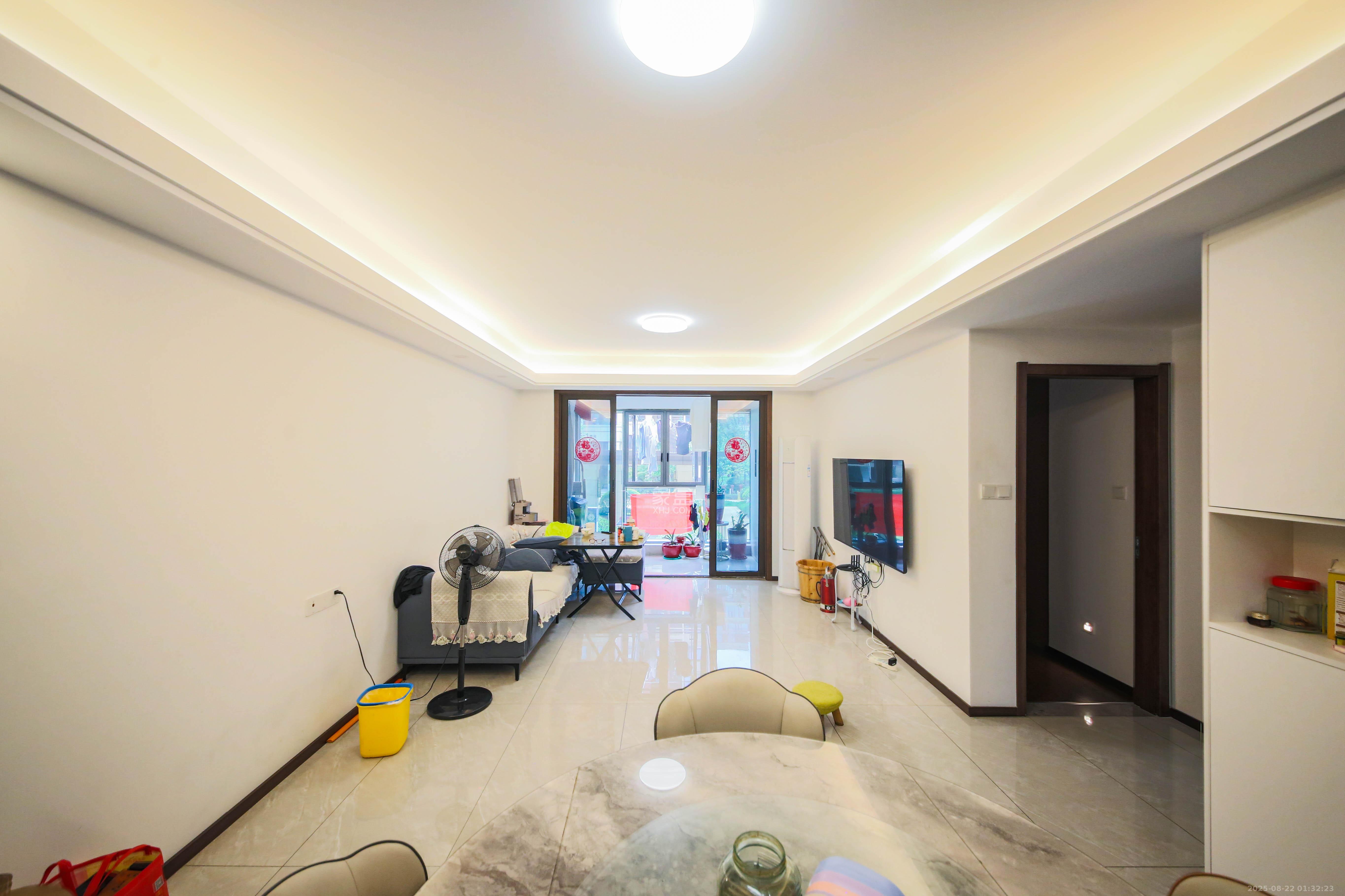 香缇雅苑(鑫远翡丽郡二期)  3室1厅1卫    140.0万 香缇雅苑(鑫远翡丽郡二期)  3室1厅1卫    140.0万客厅