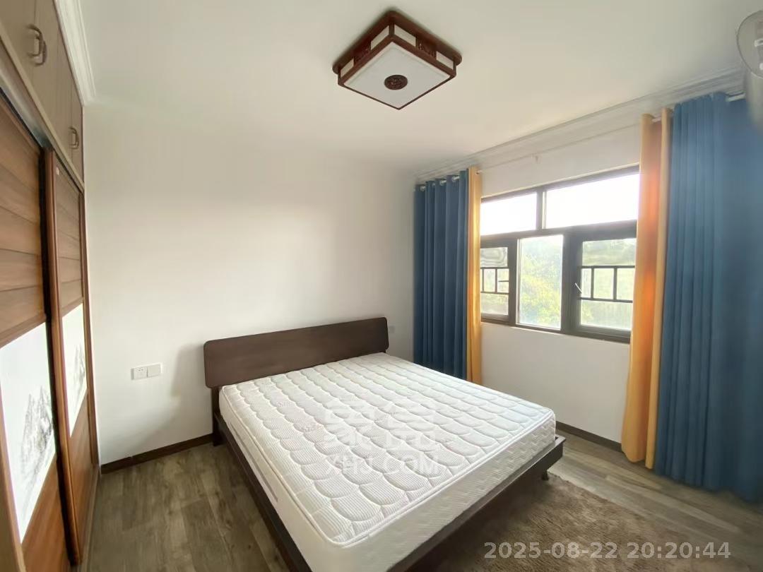 盛景谷山里  2室2厅1卫    2300.0元/月室内图