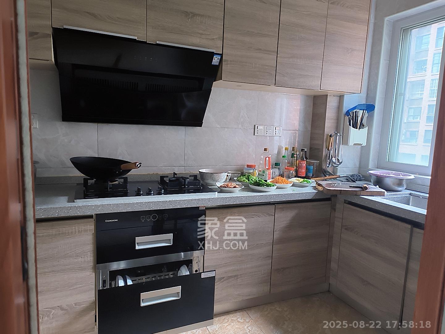 哈佛小镇(五矿哈佛小镇) 3室2厅2卫 2300.0元/月 哈佛小镇(五矿哈佛小镇) 3室2厅2卫 2300.0元/月室内图