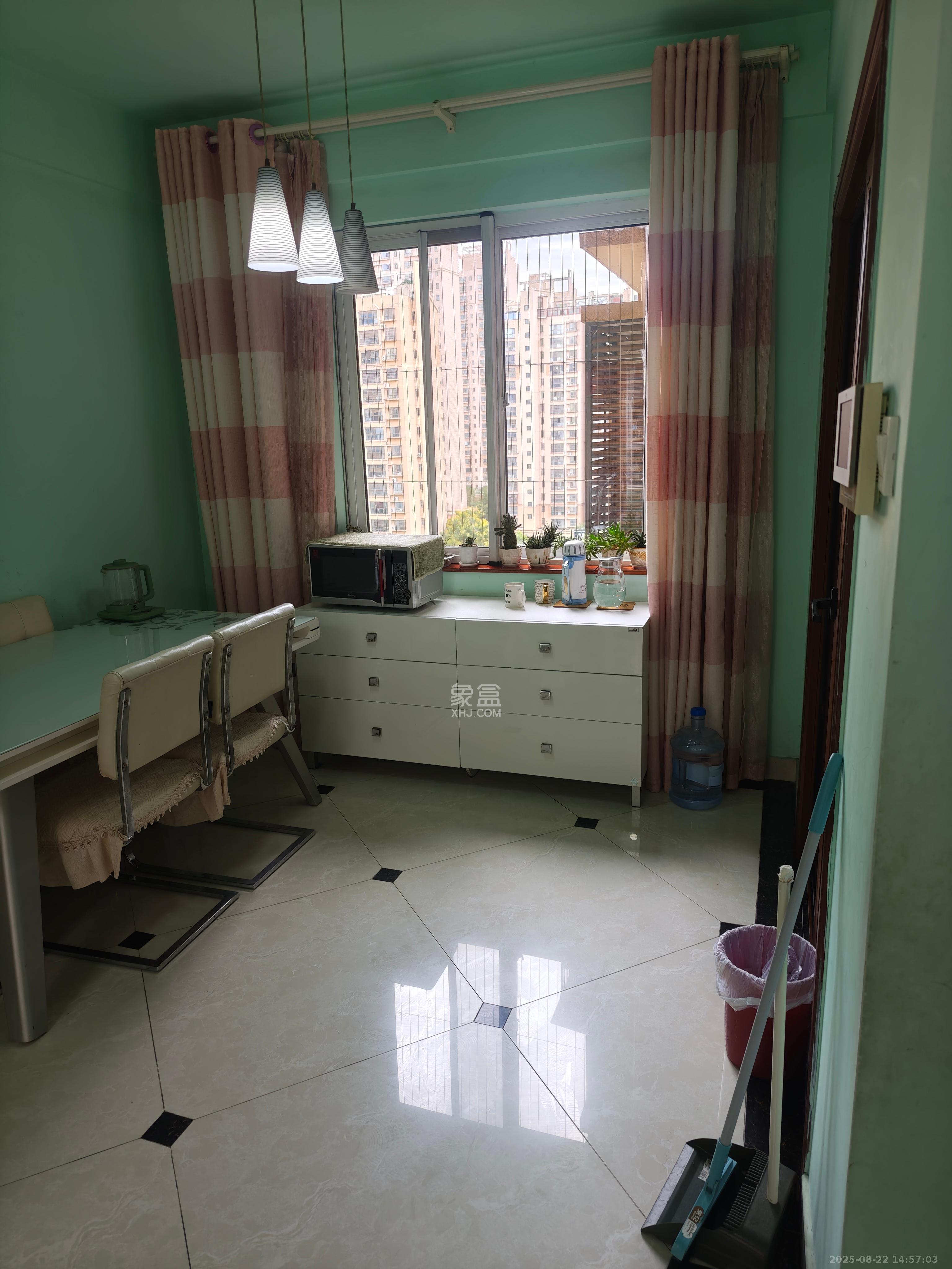 湘府十城（汇财御景湾新寓,汇财国际）  3室2厅2卫    2800.0元/月室内图