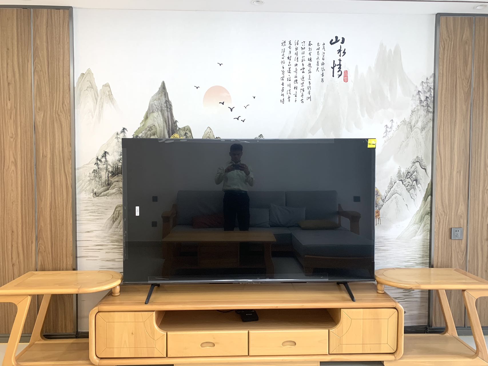 海航豪庭南苑  3室2厅1卫   5000.00元/月室内图