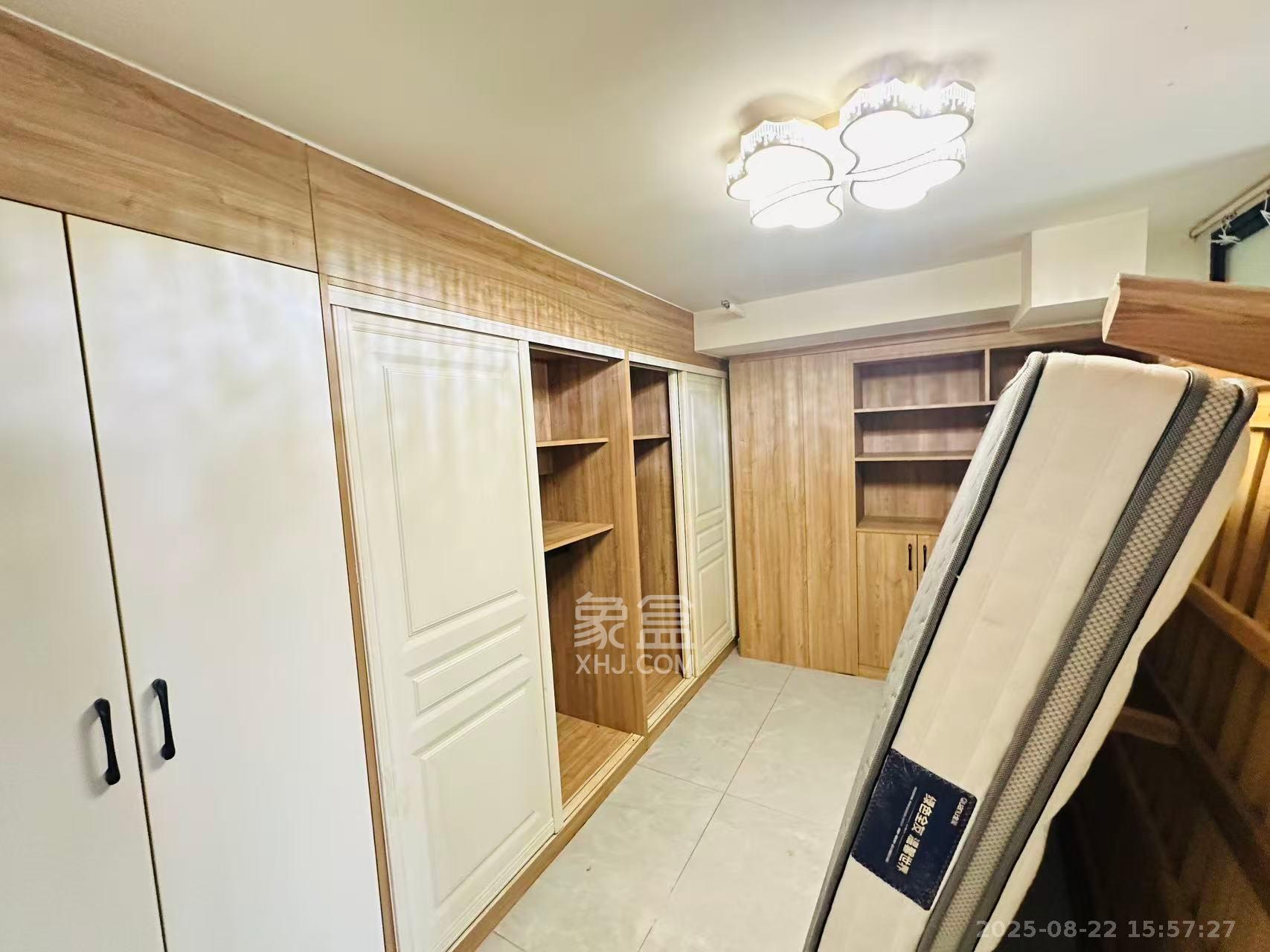 荣盛花语书苑 2室1厅1卫 2400.0元/月 荣盛花语书苑 2室1厅1卫 2400.0元/月室内图