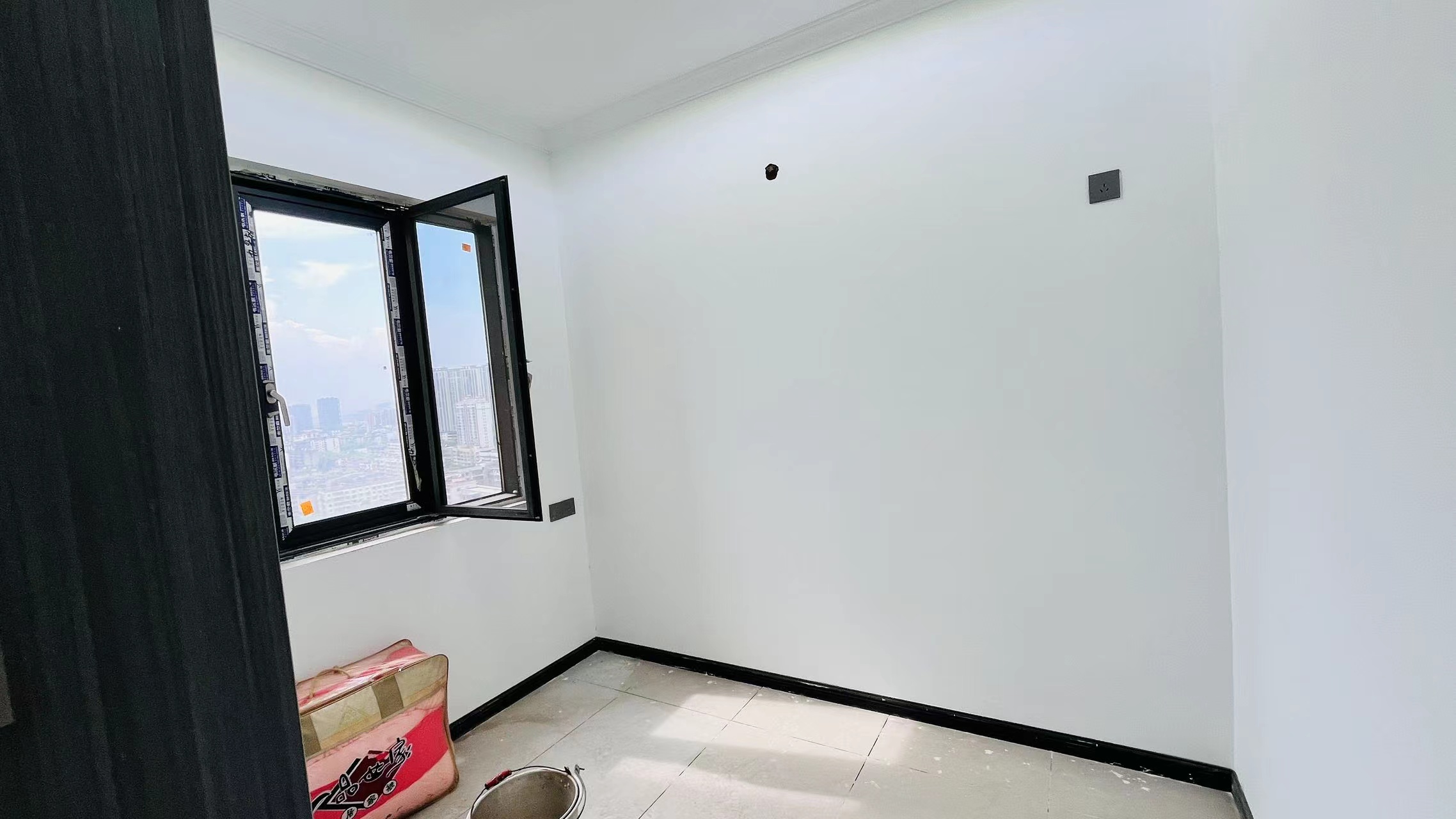 保利香槟国际 3室2厅2卫 62.8万 保利香槟国际 3室2厅2卫 62.8万客厅