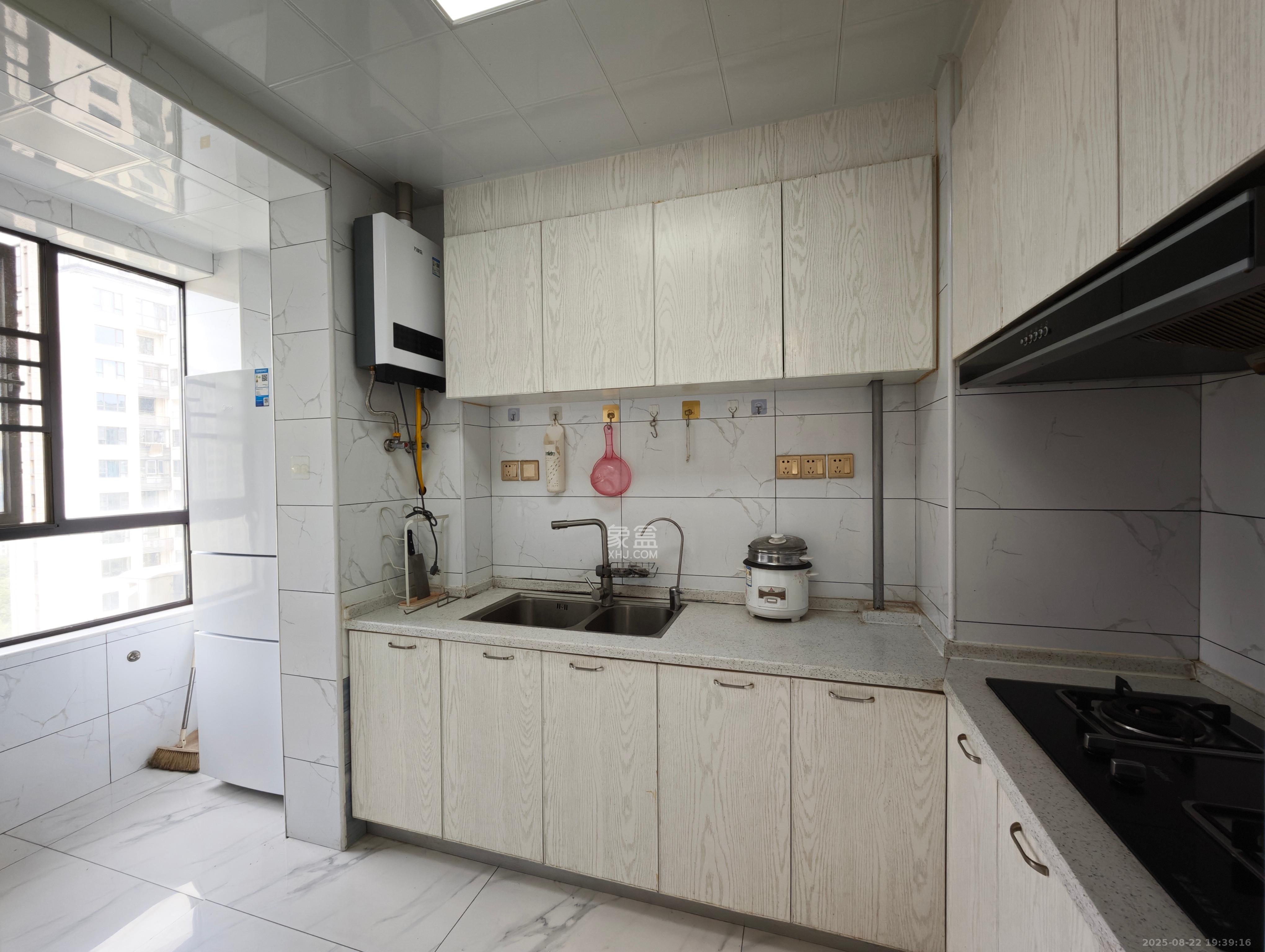 惠天然梅岭国际 4室2厅2卫 3300.0元/月 惠天然梅岭国际 4室2厅2卫 3300.0元/月室内图