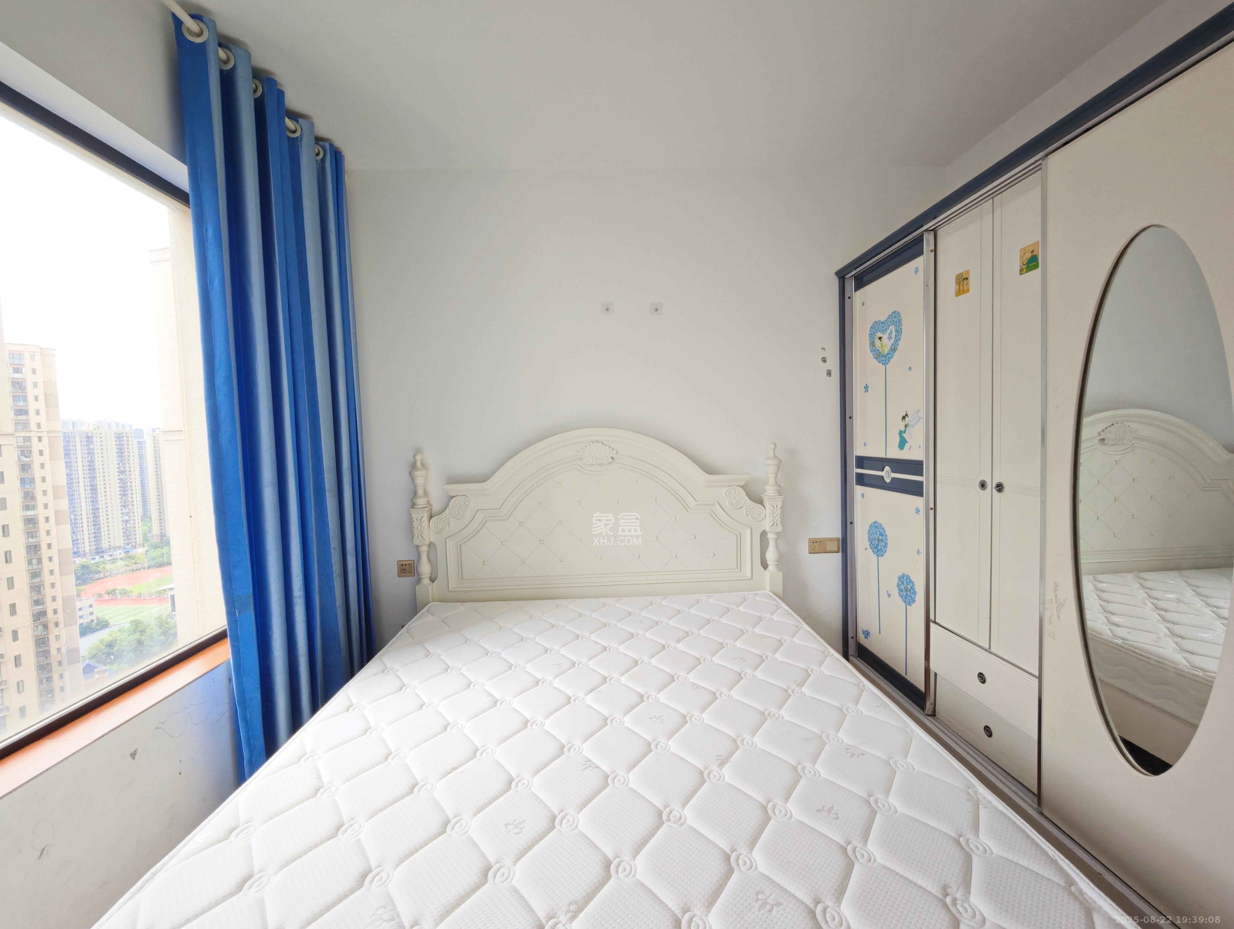 惠天然梅岭国际 4室2厅2卫 3300.0元/月 惠天然梅岭国际 4室2厅2卫 3300.0元/月室内图