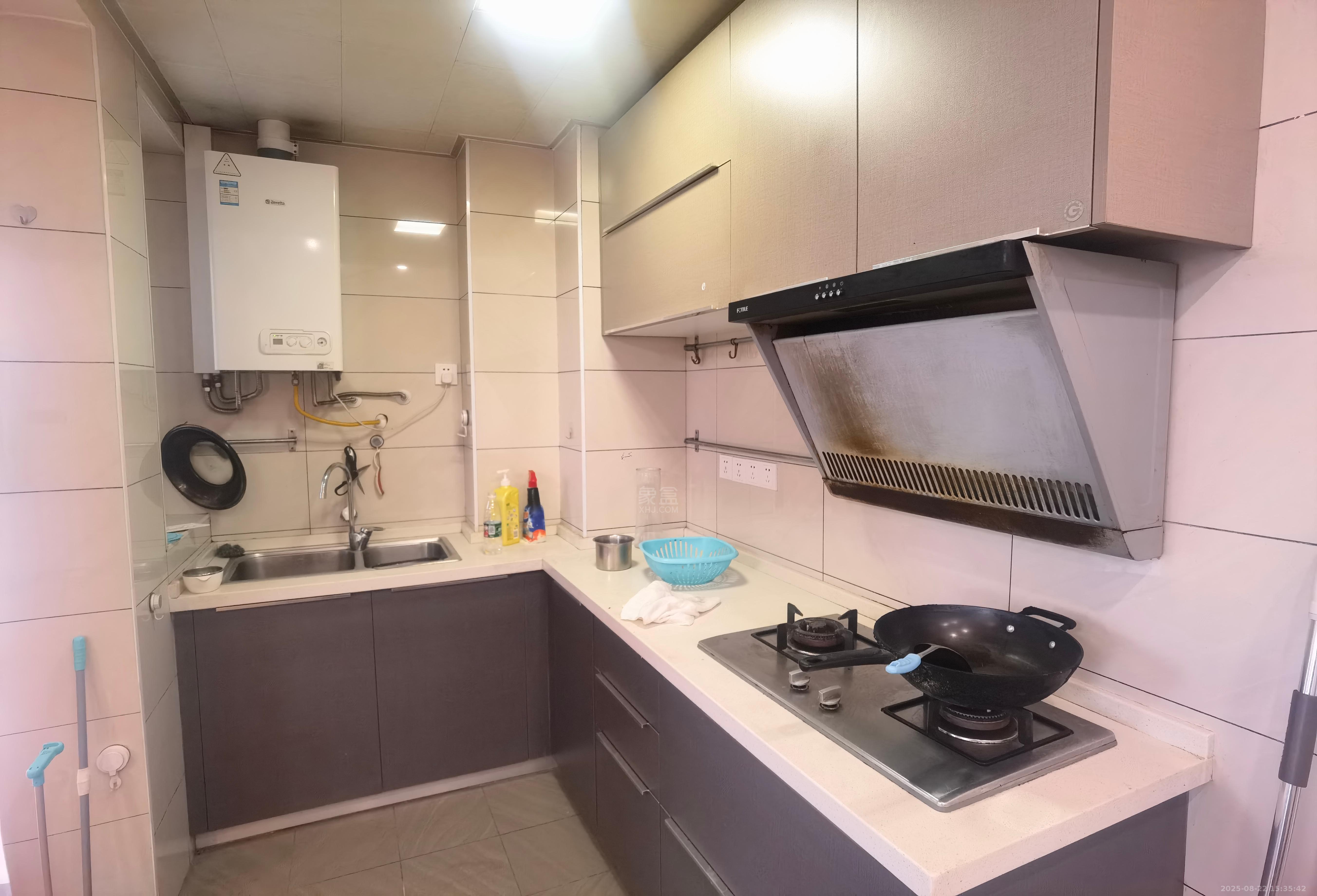 美的城三期 3室2厅1卫 2300.0元/月 美的城三期 3室2厅1卫 2300.0元/月室内图