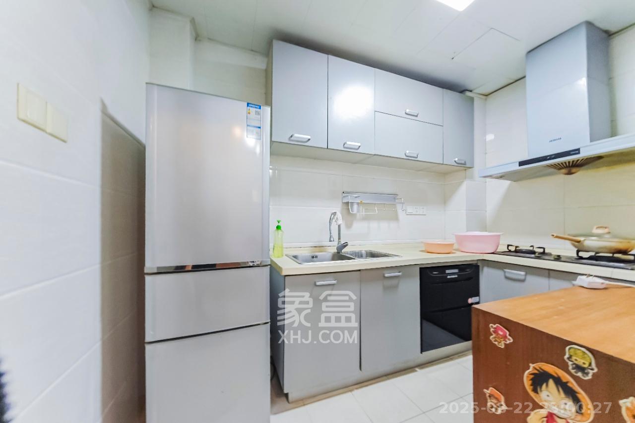 联通小区（瑞丽园）  1室2厅2卫    2000.0元/月室内图