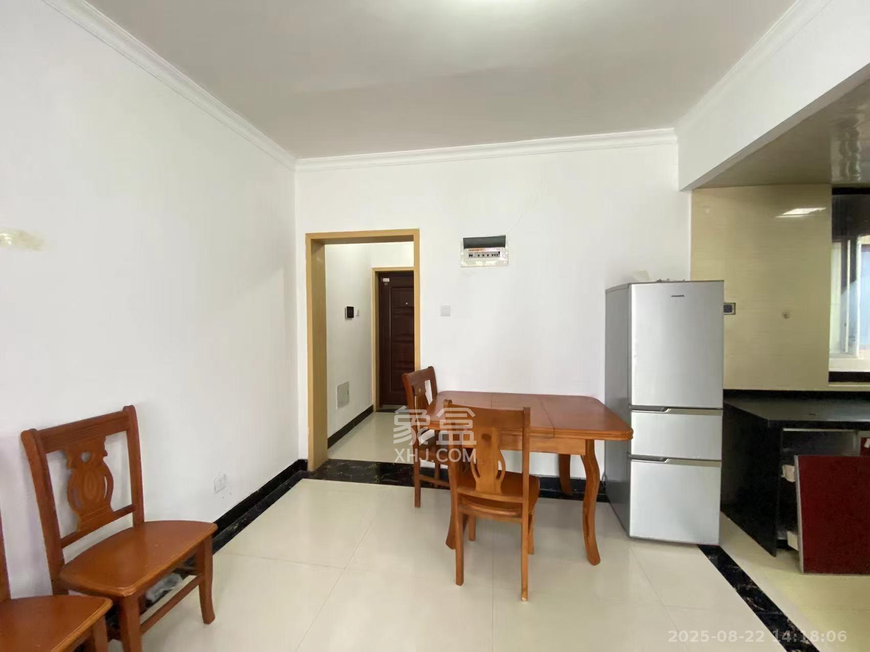 湘腾琴岛 2室2厅1卫 2400.0元/月 湘腾琴岛 2室2厅1卫 2400.0元/月室内图