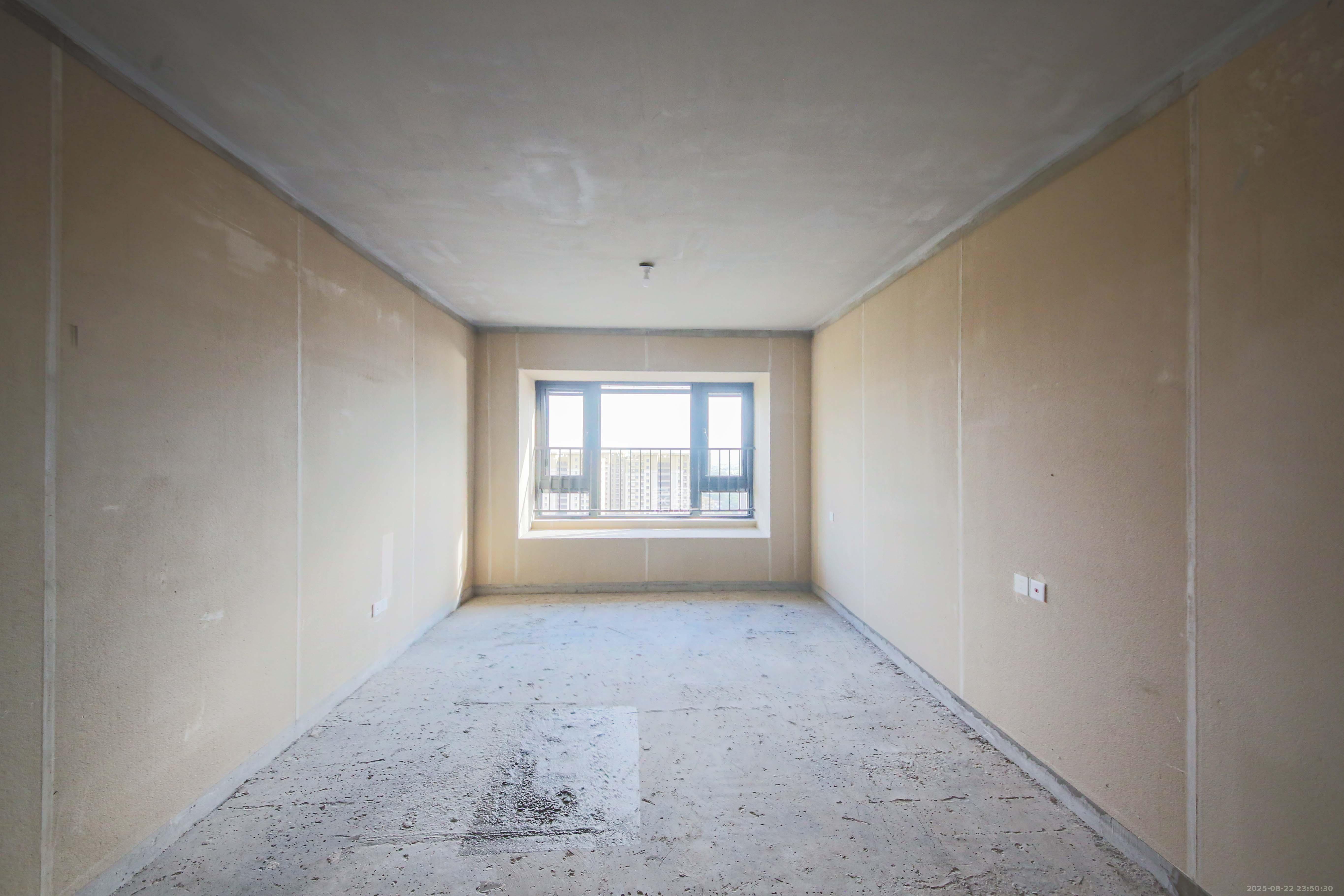 龙湖云河颂  4室2厅3卫    300.0万 龙湖云河颂  4室2厅3卫    300.0万卧室