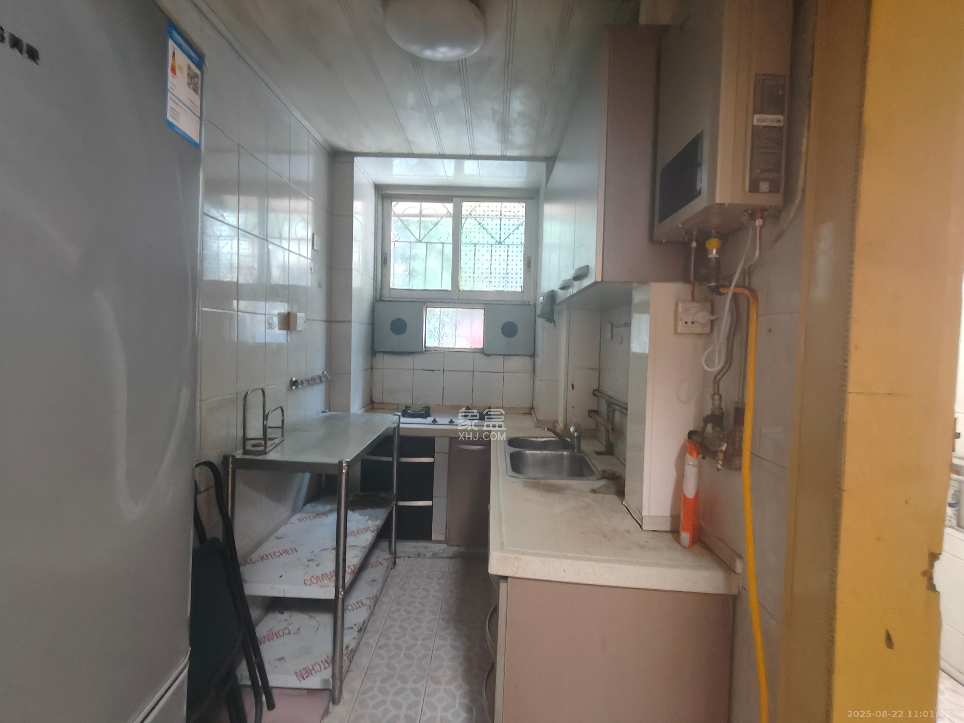 湖南中医药大学梨子山宿舍 3室1厅1卫 1900.0元/月 湖南中医药大学梨子山宿舍 3室1厅1卫 1900.0元/月室内图