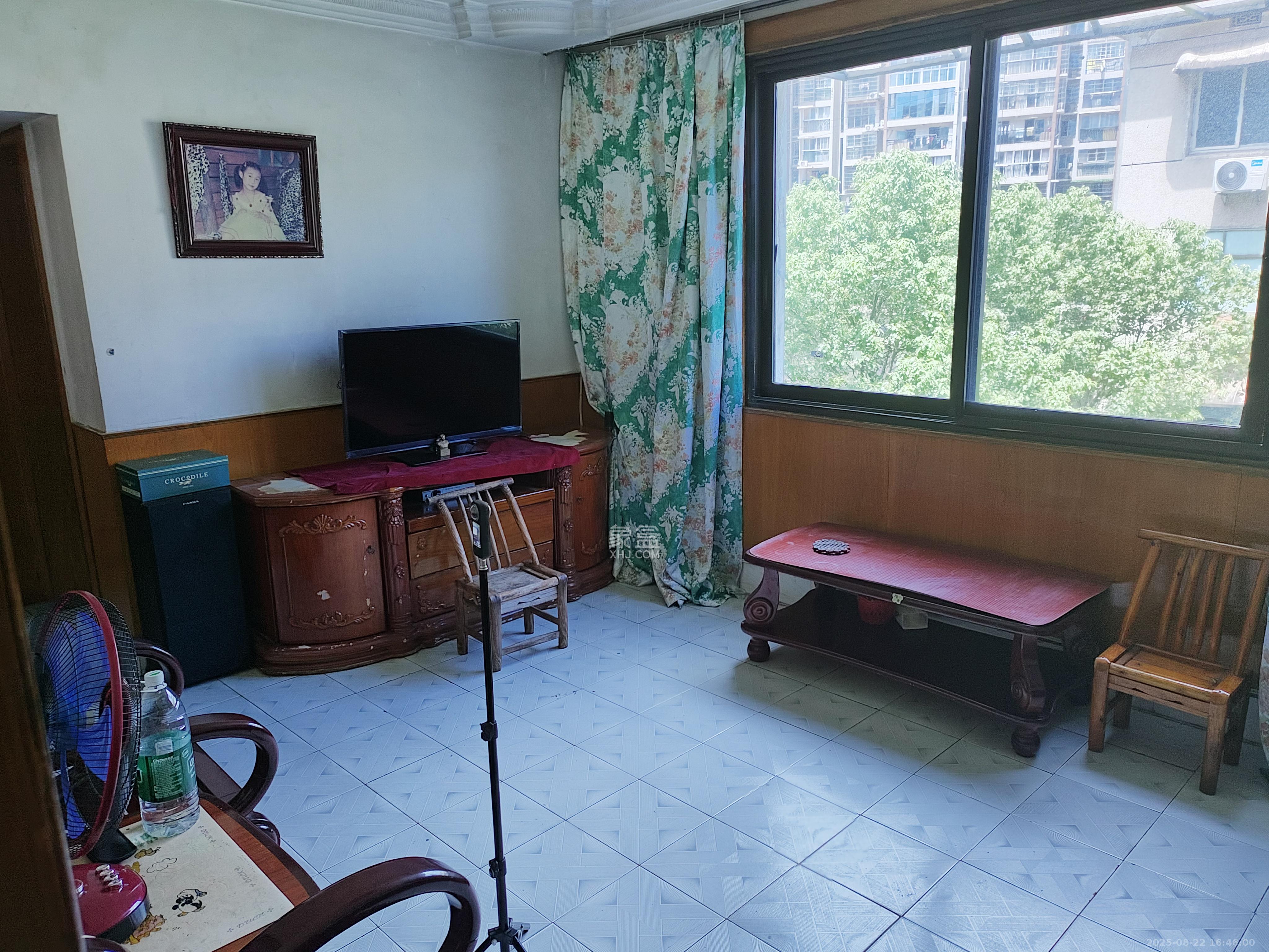 汽制宿舍 2室2厅1卫 1100.0元/月 汽制宿舍 2室2厅1卫 1100.0元/月室内图