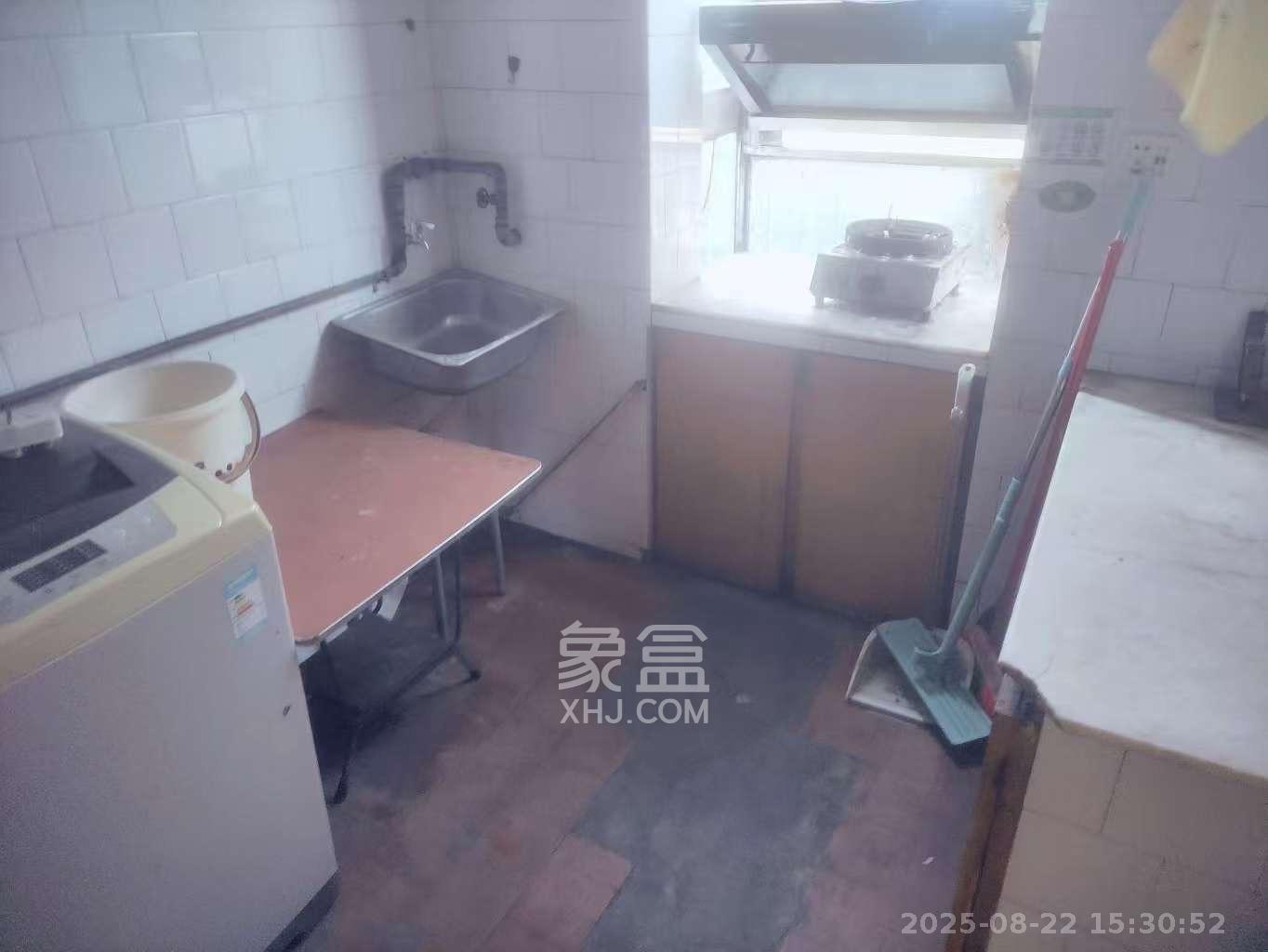 红旗区二片  2室1厅1卫   900.00元/月室内图