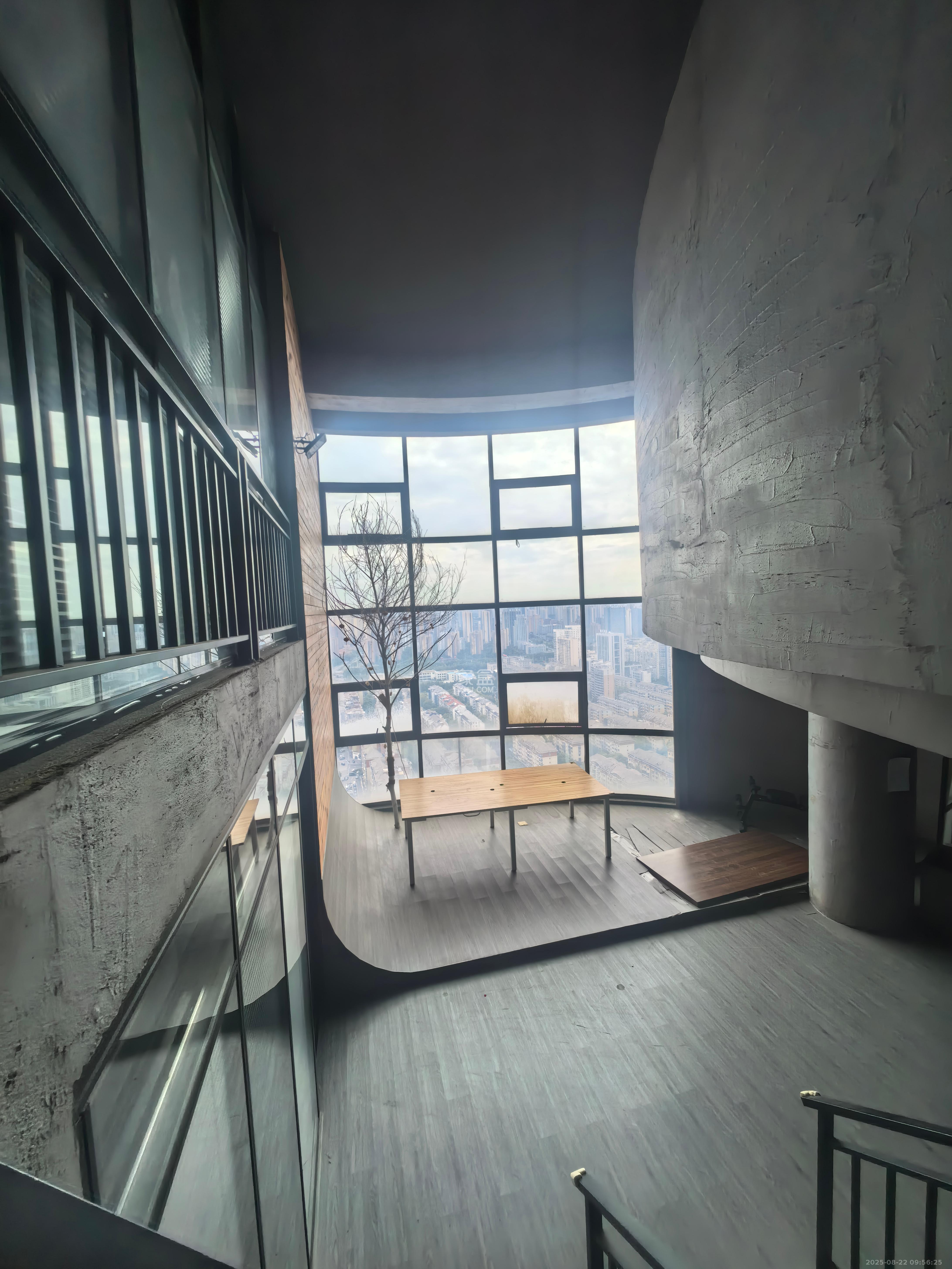 湘江世纪城富湾国际 5室2厅2卫 10000.0元/月 湘江世纪城富湾国际 5室2厅2卫 10000.0元/月室内图