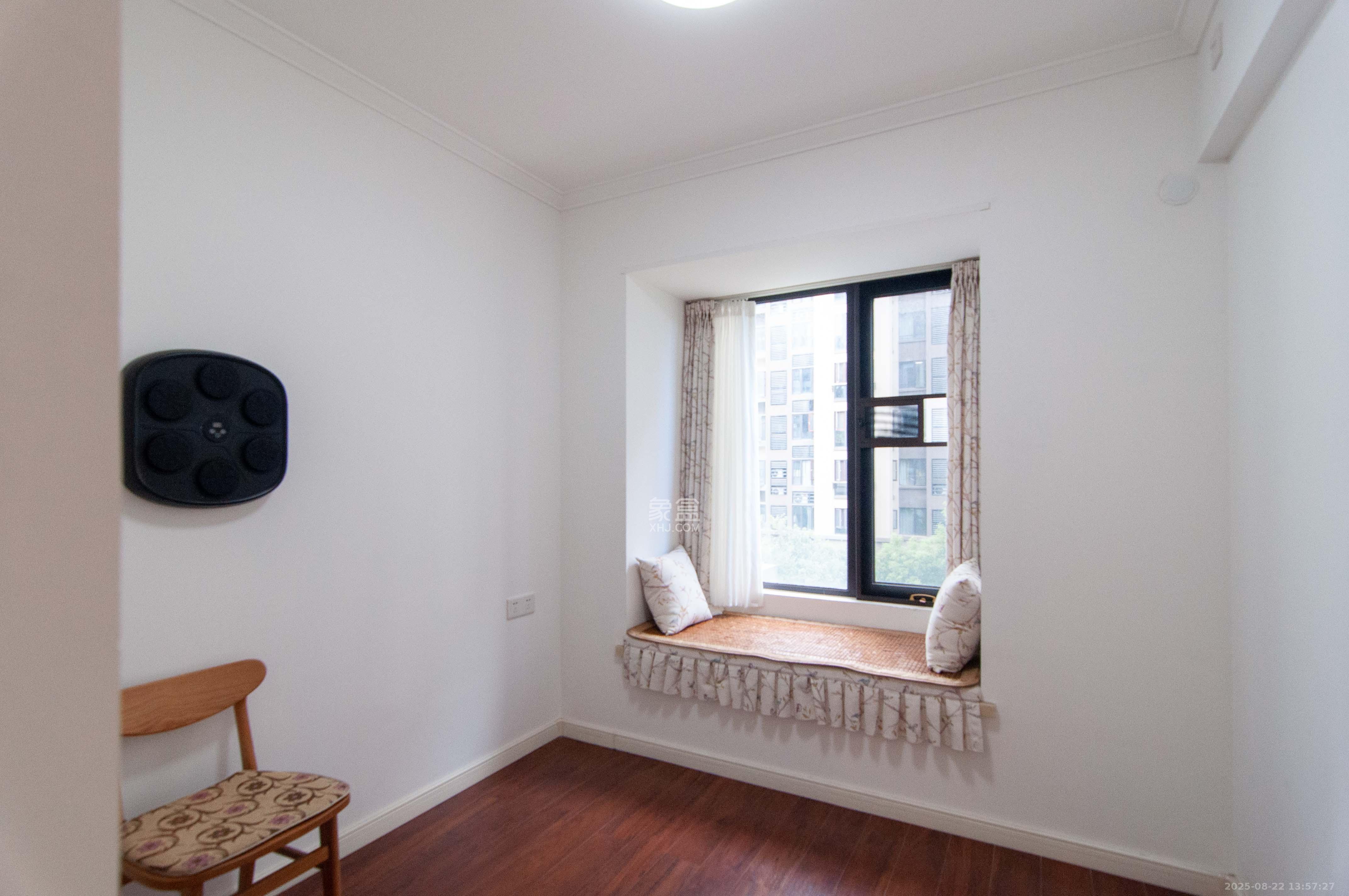 万科里梅溪郡  5室2厅2卫    328.0万 万科里梅溪郡  5室2厅2卫    328.0万其他