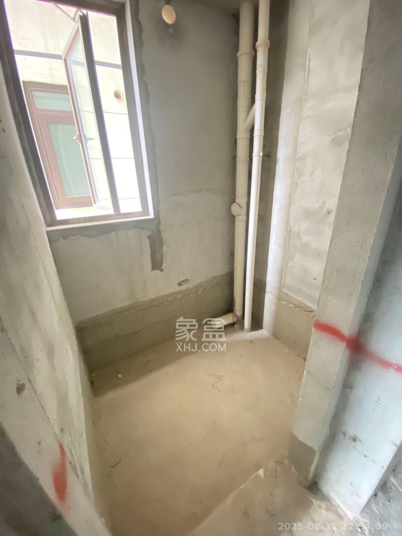 和泓桃李春风  3室2厅2卫    49.9万卫生间