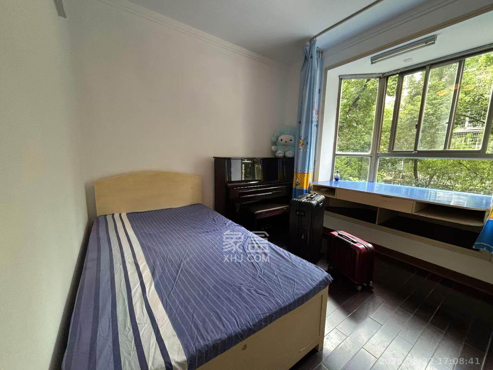 星电花园  3室2厅2卫    3300.0元/月 星电花园  3室2厅2卫    3300.0元/月室内图