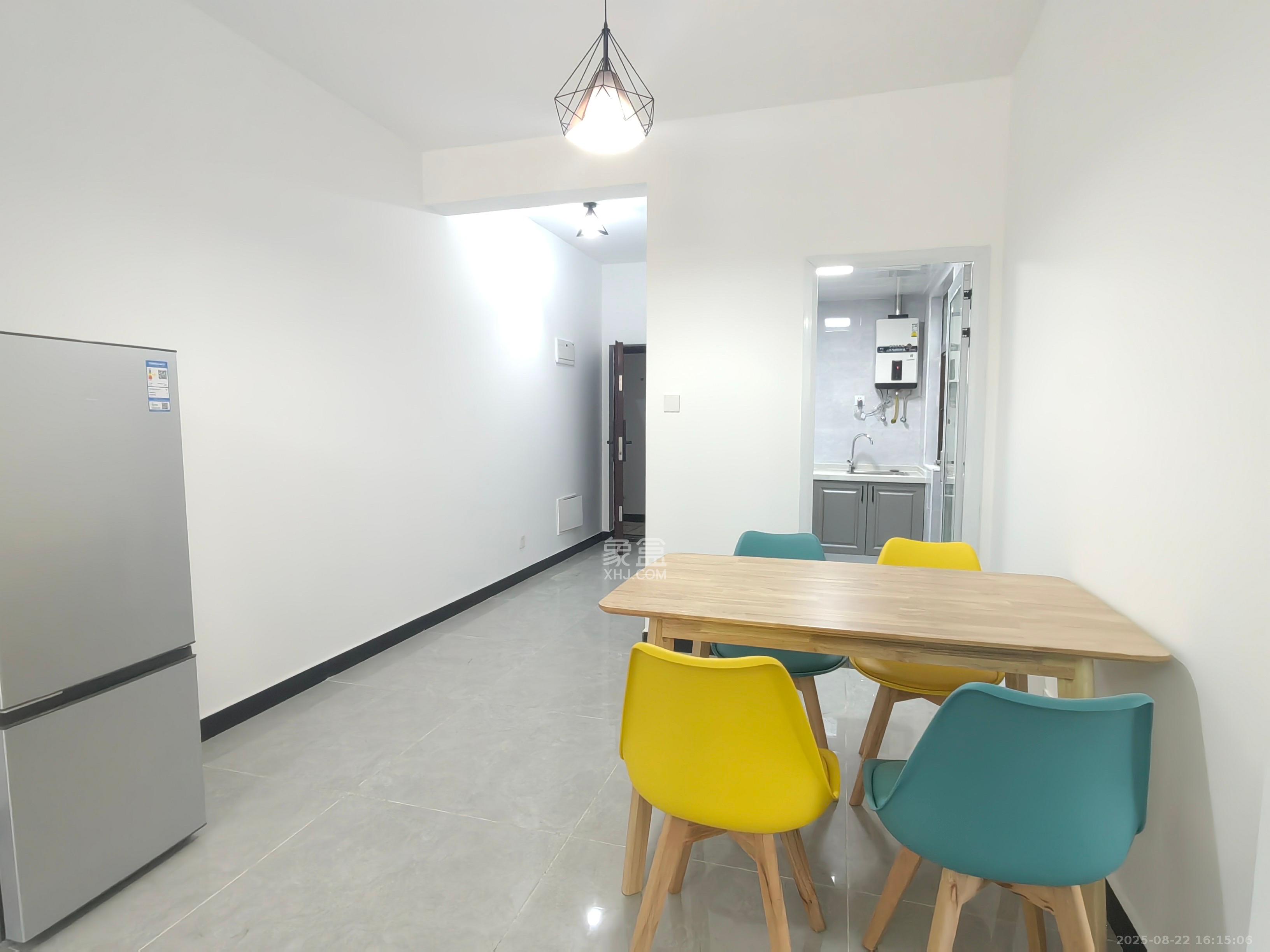 江山帝景雅典  3室2厅1卫    2200.0元/月 江山帝景雅典  3室2厅1卫    2200.0元/月室内图