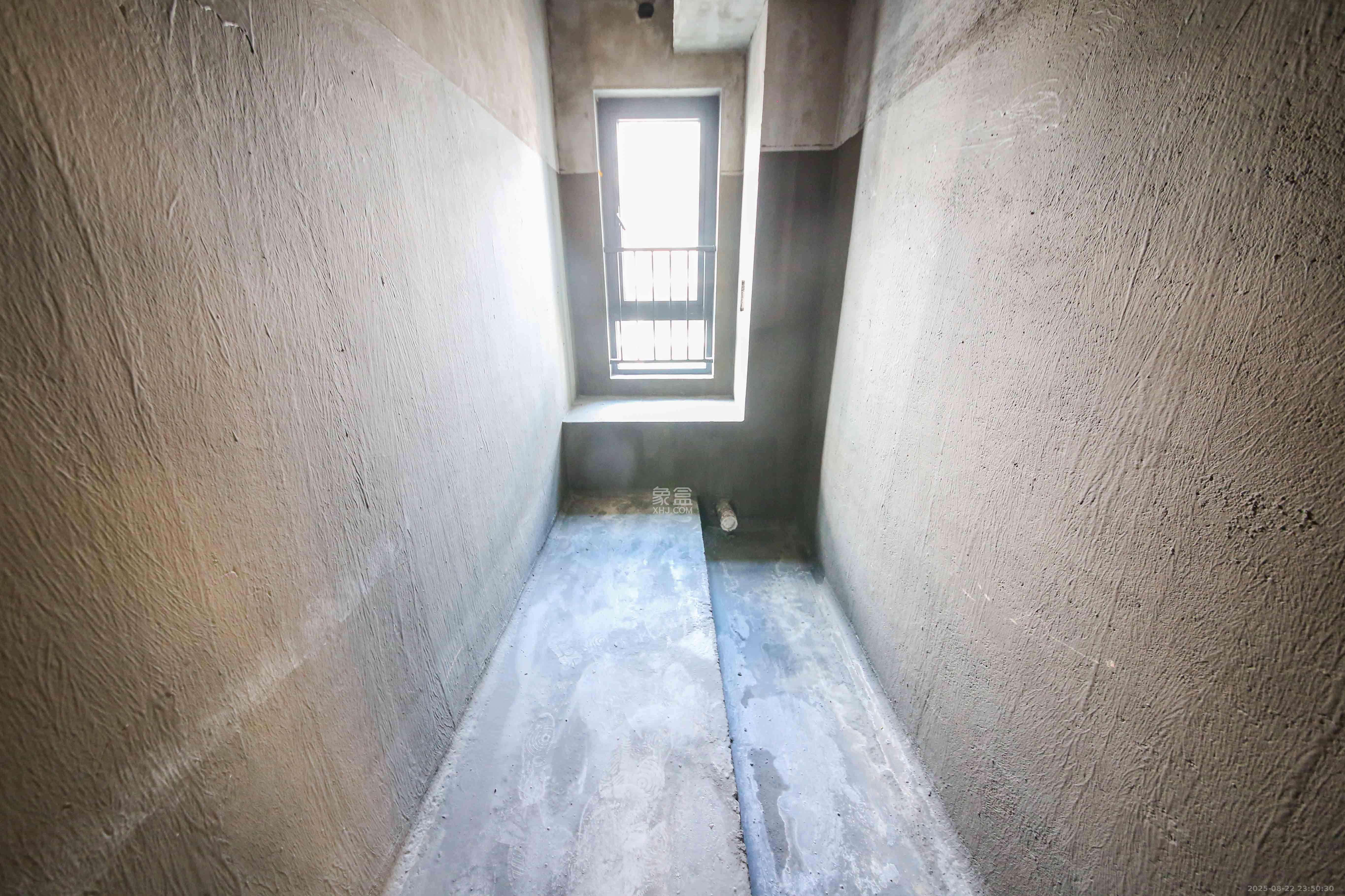 龙湖云河颂  4室2厅3卫    300.0万 龙湖云河颂  4室2厅3卫    300.0万卫生间