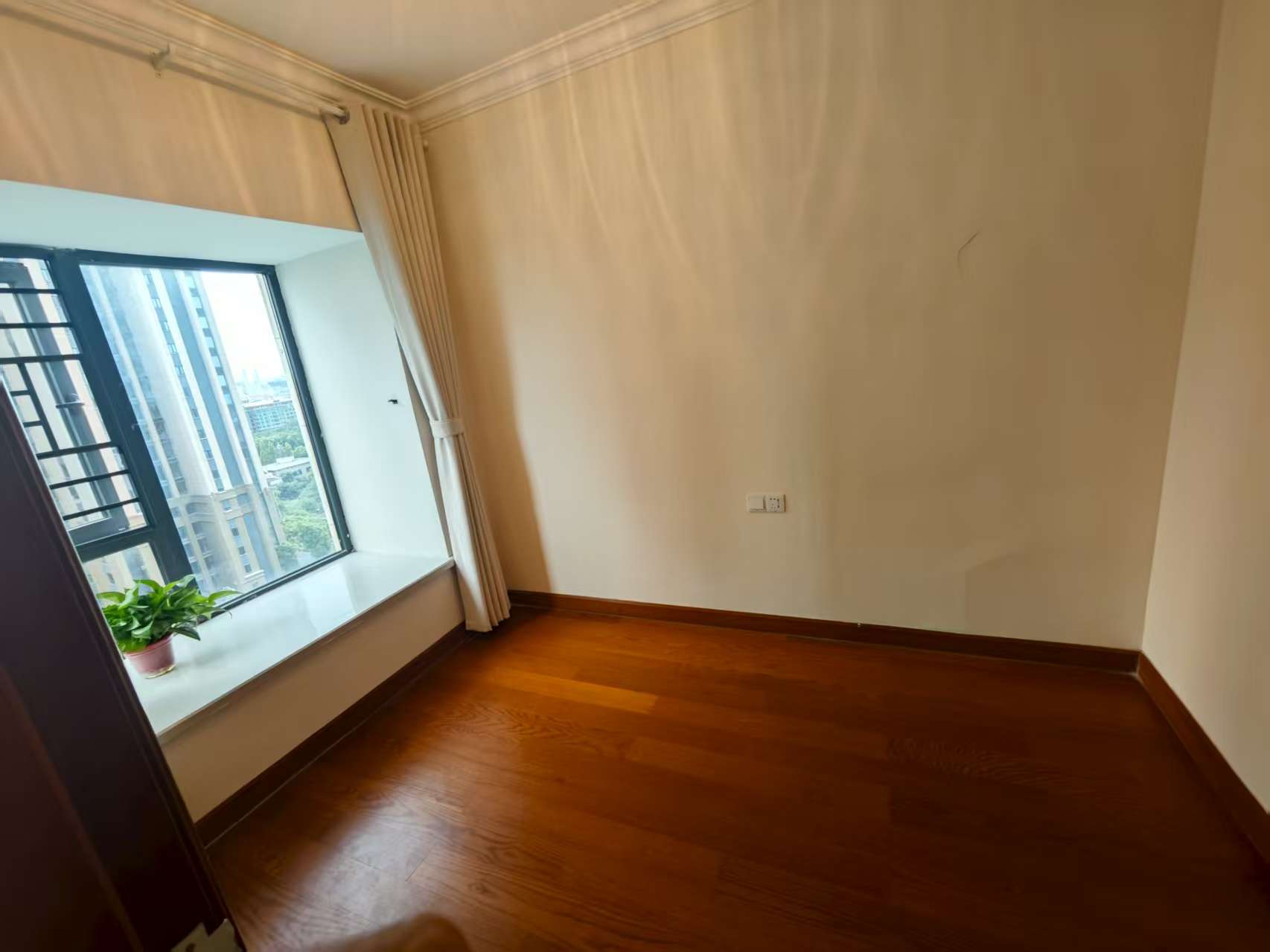 恒大名都 3室2厅2卫 1680.0元/月 恒大名都 3室2厅2卫 1680.0元/月室内图