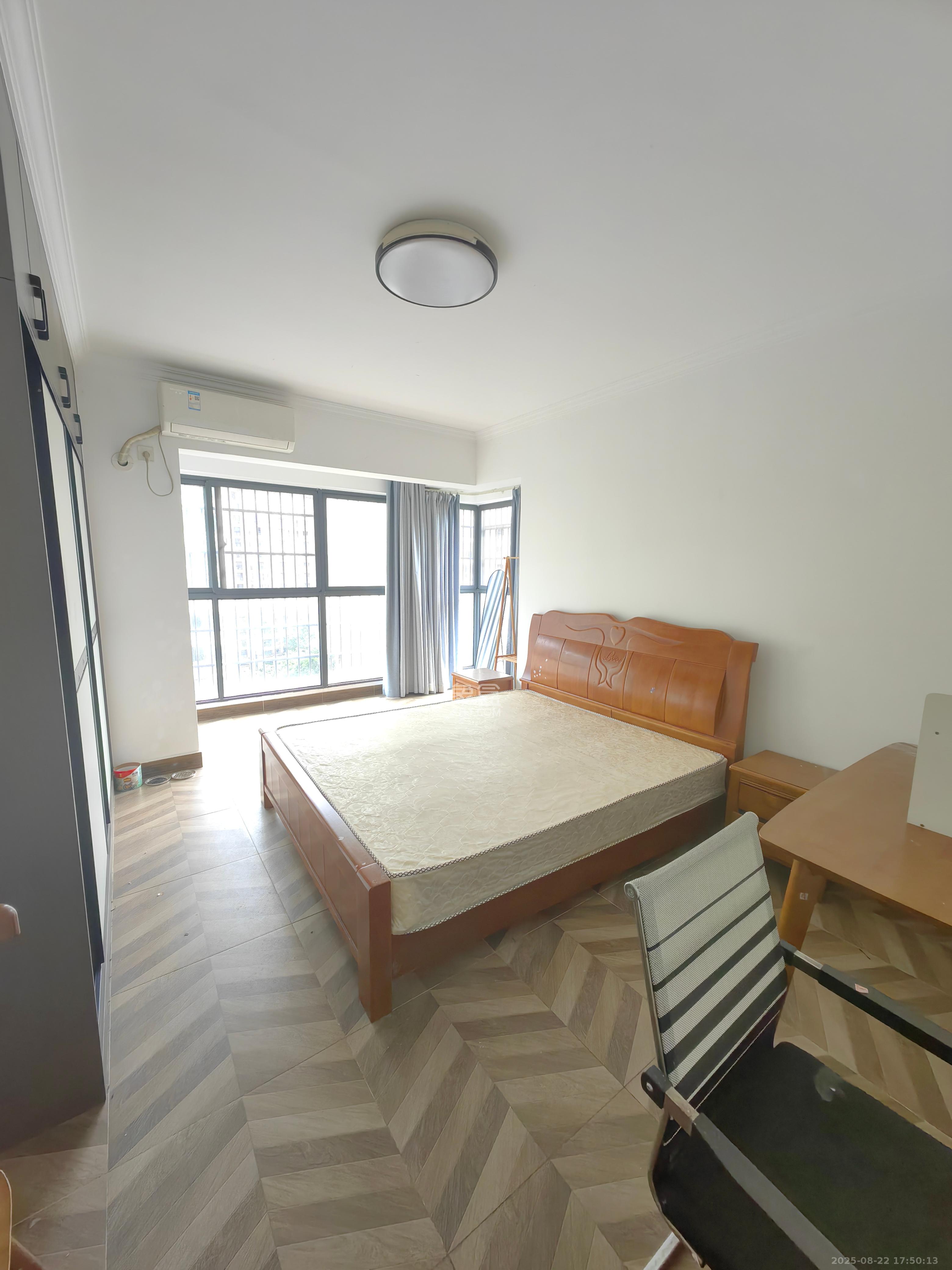 中建芙蓉嘉苑  3室2厅2卫    2600.0元/月室内图